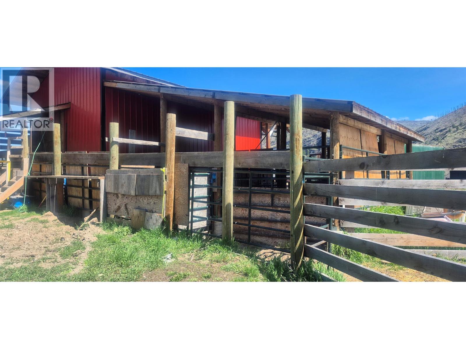 2825 33 Highway Property Photo 35