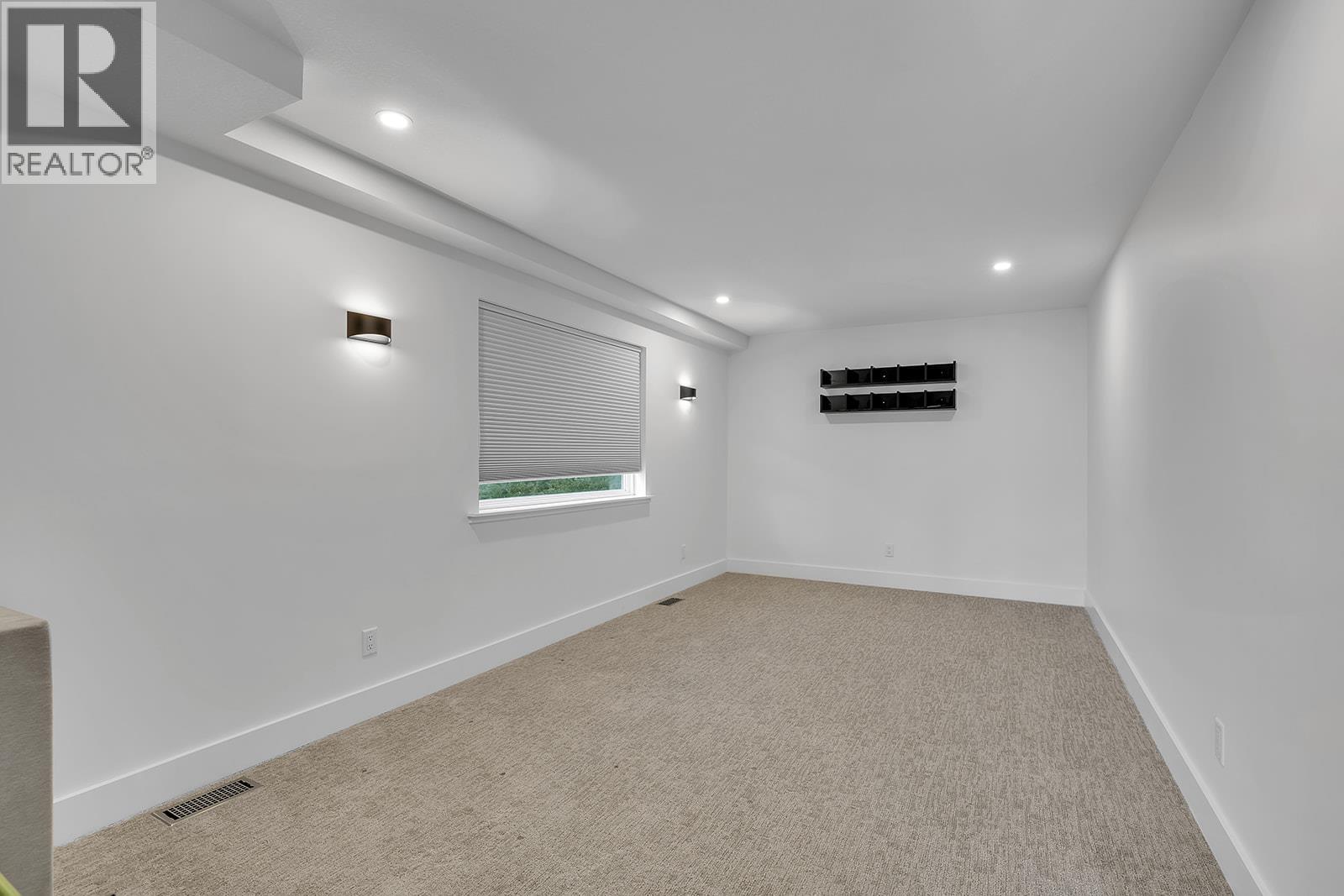 1405 Menu Road Property Photo 38