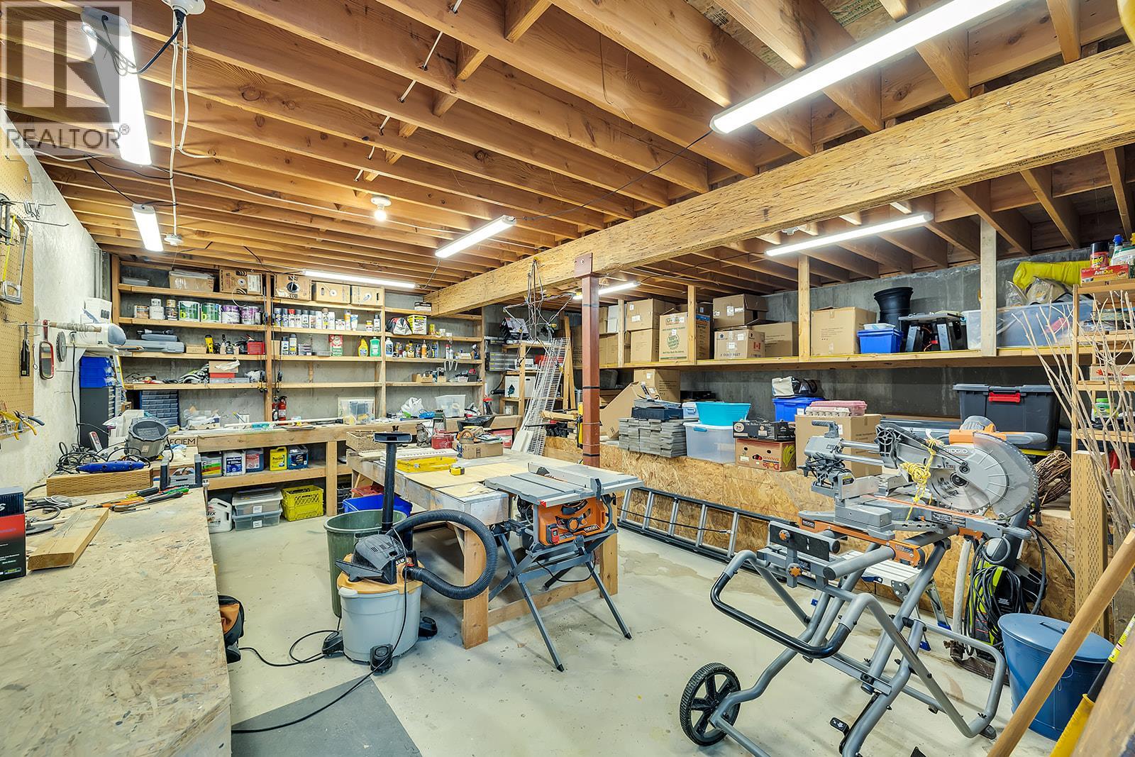 1405 Menu Road Property Photo 44