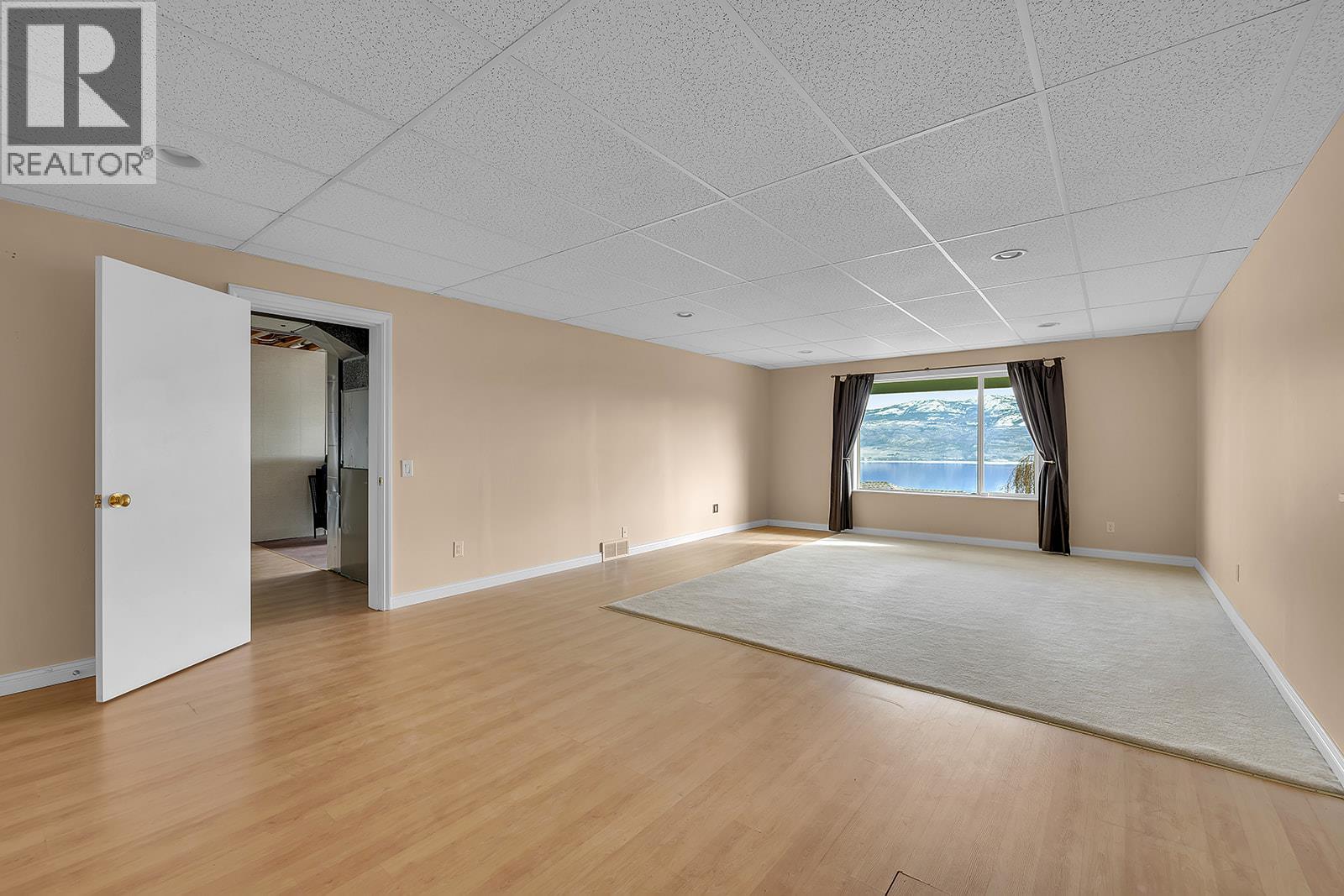 1405 Menu Road Property Photo 47