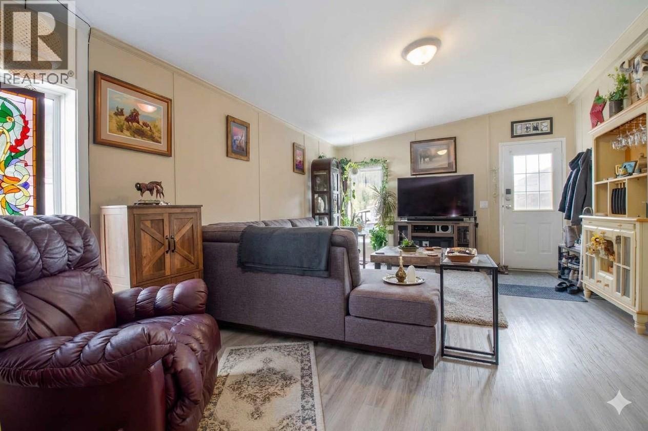 39 Johnson Way Property Photo 8