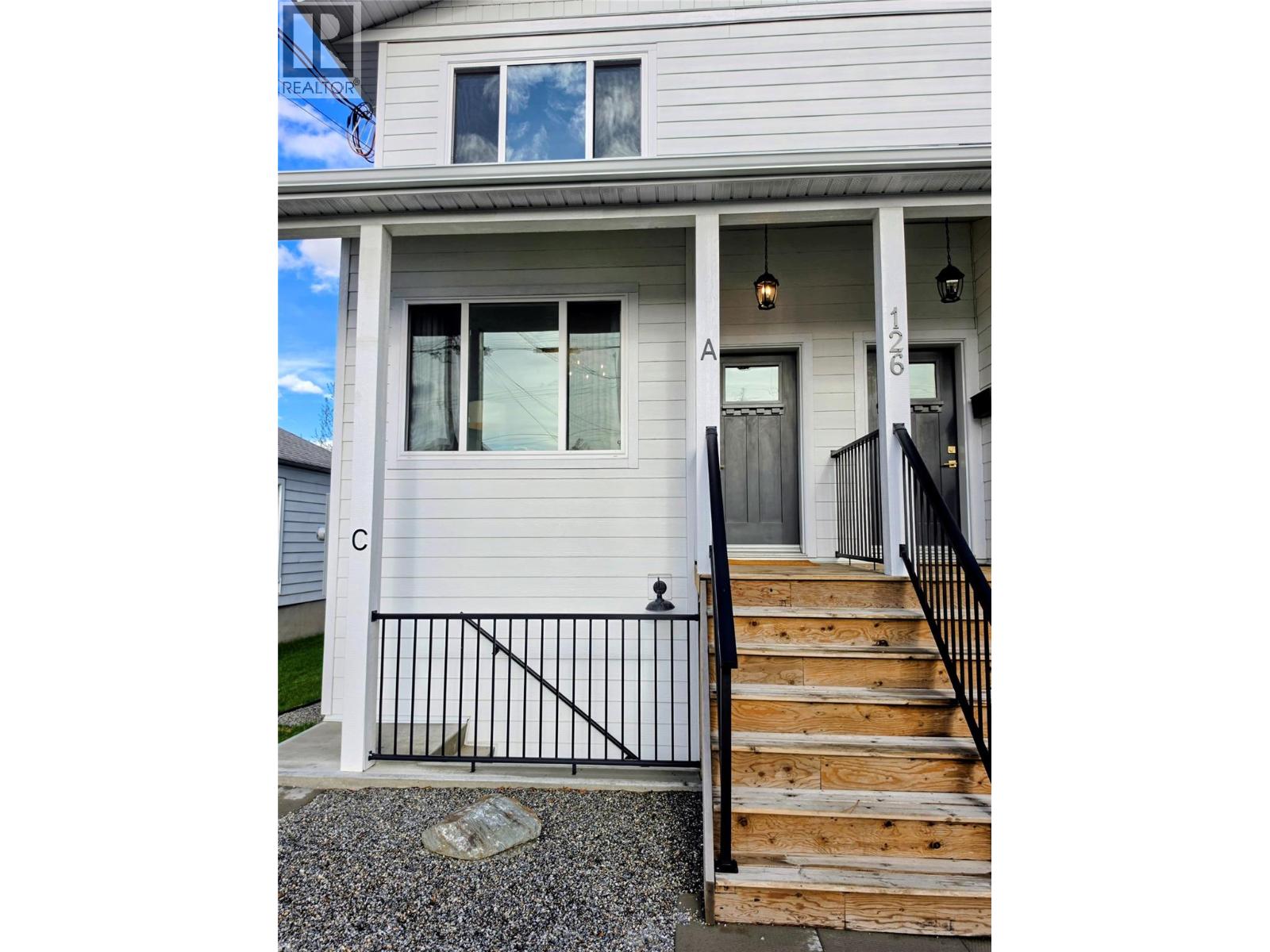 126 13th Avenue S Unit# A & C Property Photo 3