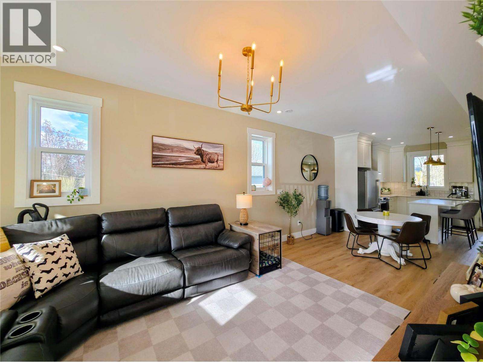 126 13th Avenue S Unit# A & C Property Photo 5