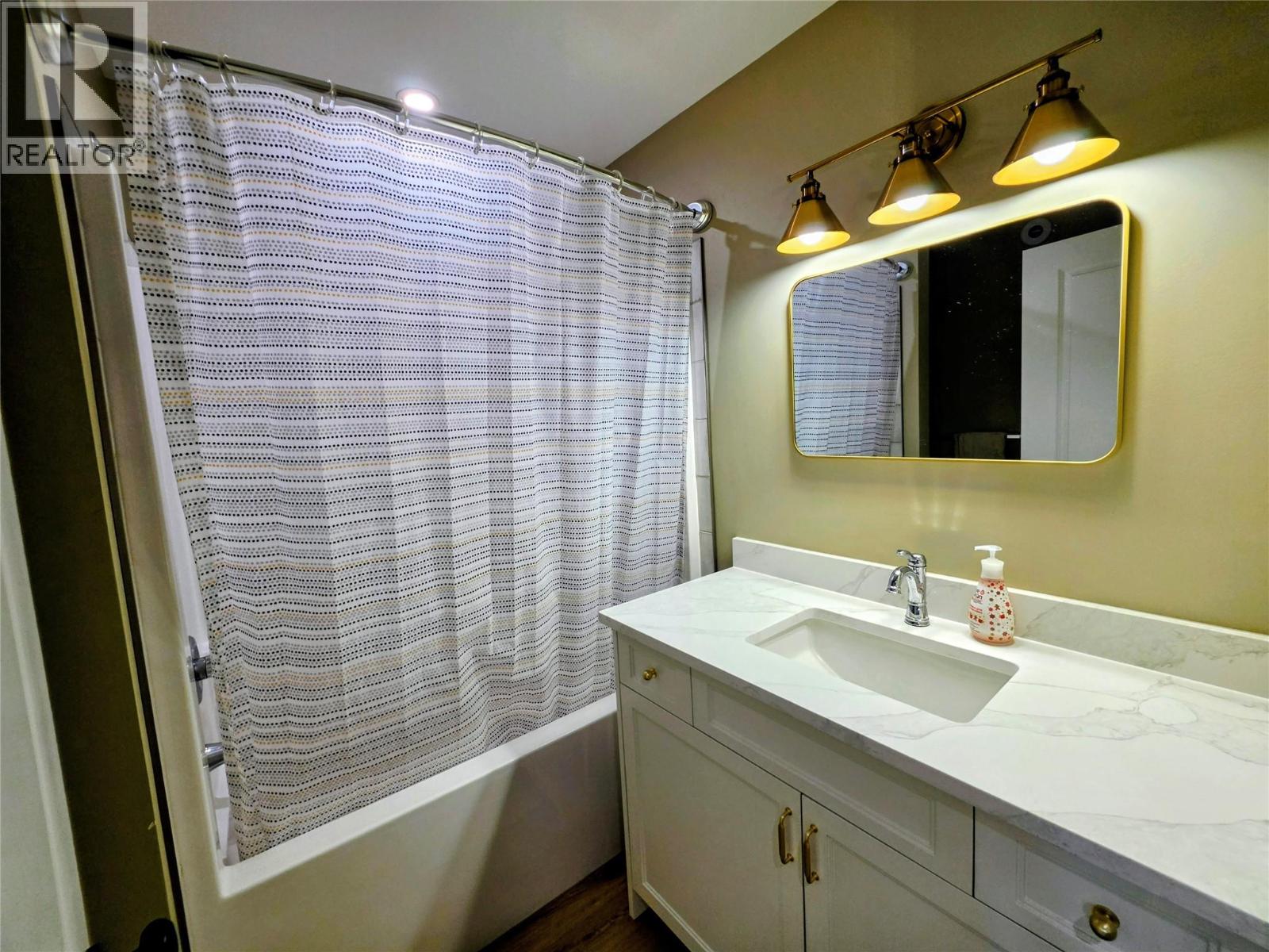 126 13th Avenue S Unit# A & C Property Photo 14