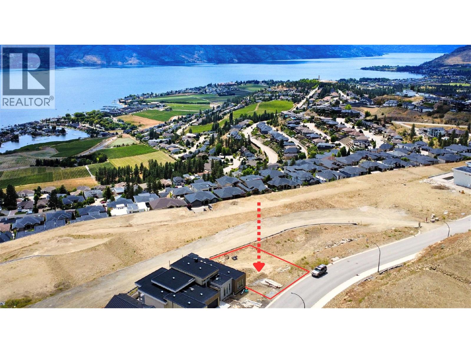 1367 Vineyard Drive Property Photo 4