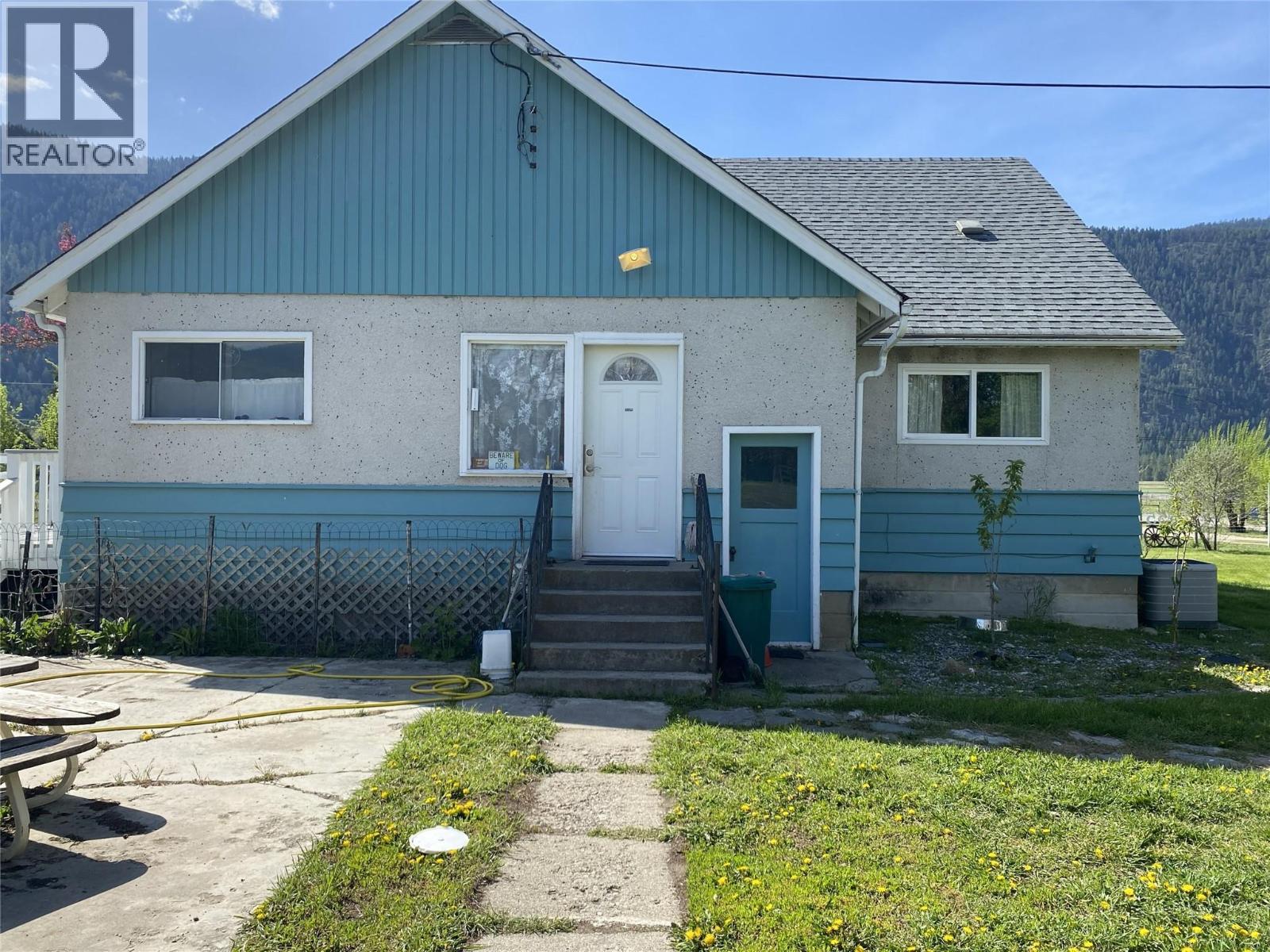 555 Carson Road Property Photo 3