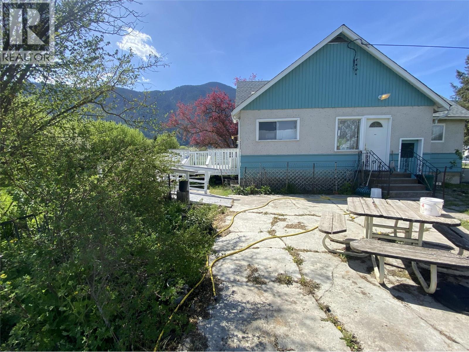 555 Carson Road Property Photo 4