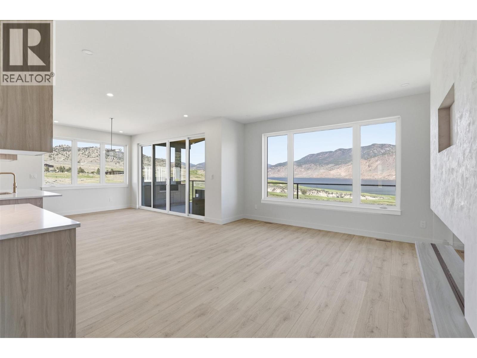 38 Rue Cheval Noir Other #327 Property Photo 6