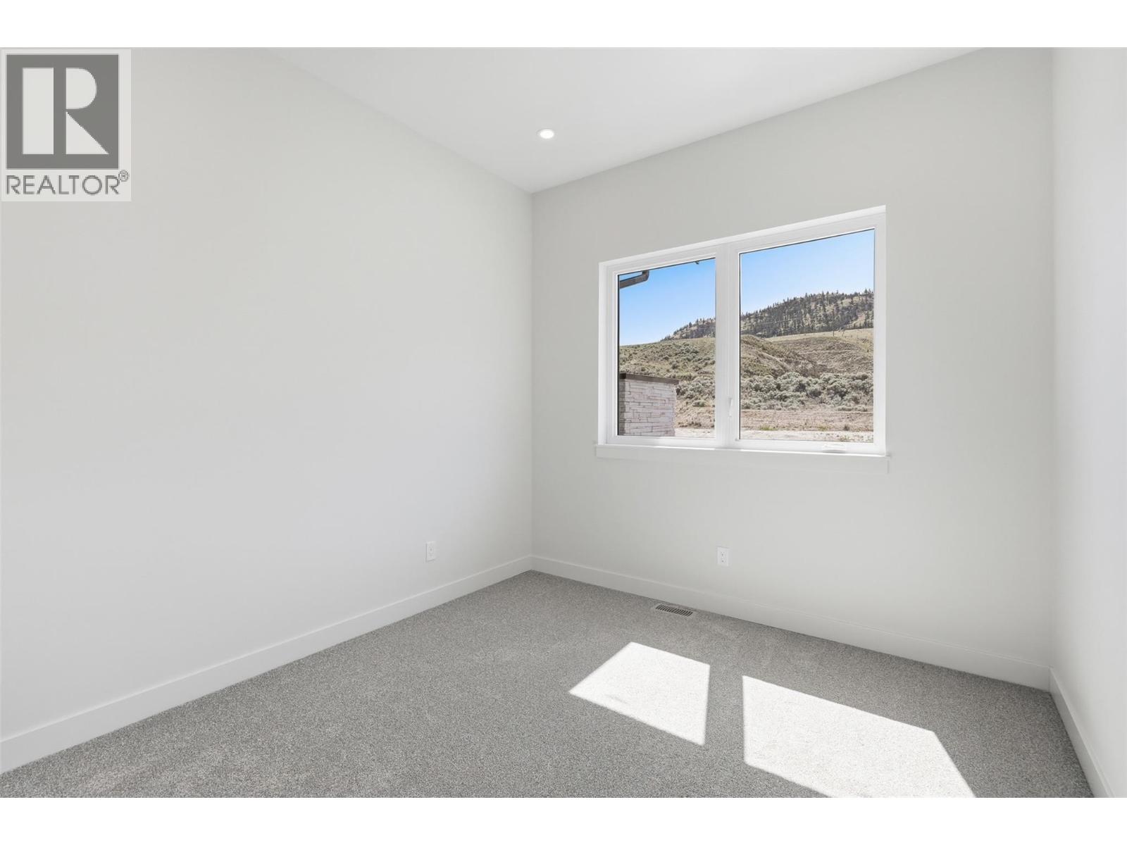 38 Rue Cheval Noir Other #327 Property Photo 43