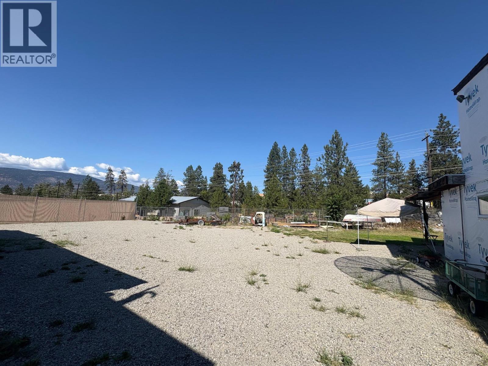 737 Okanagan Avenue Property Photo 17