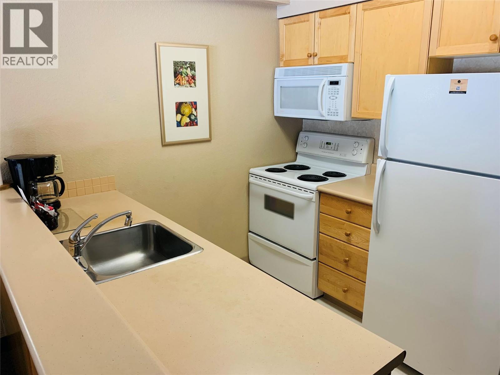 500 Stemwinder Drive Unit# 403 Property Photo 4