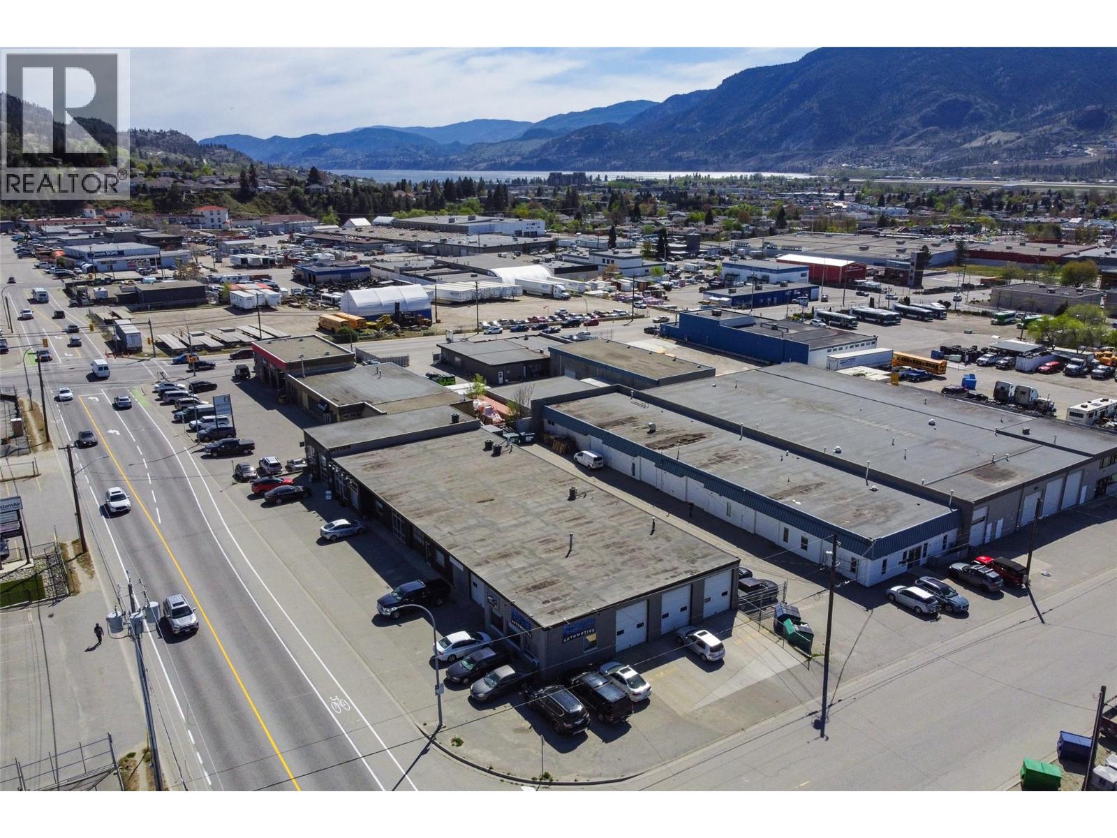 2025 Government Street Property Photo 5