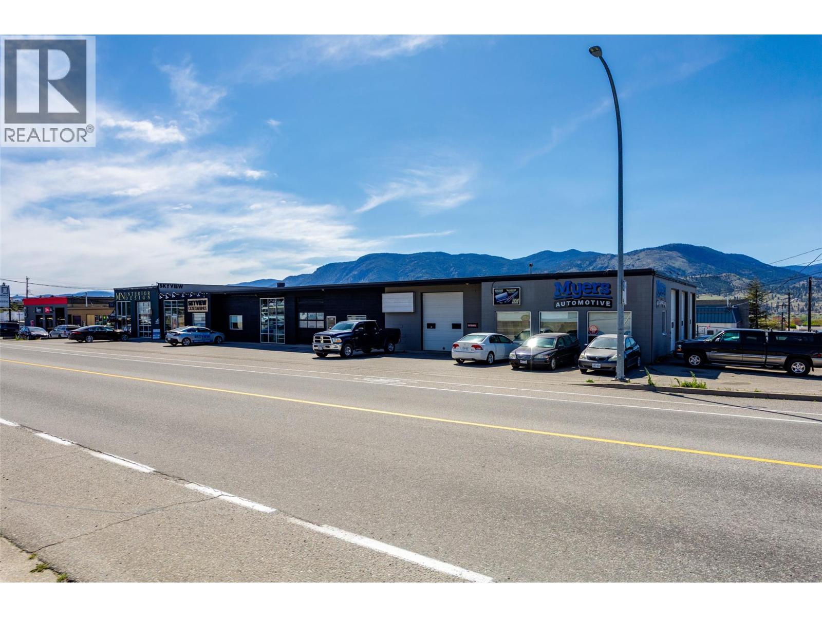 2025 Government Street Property Photo 11