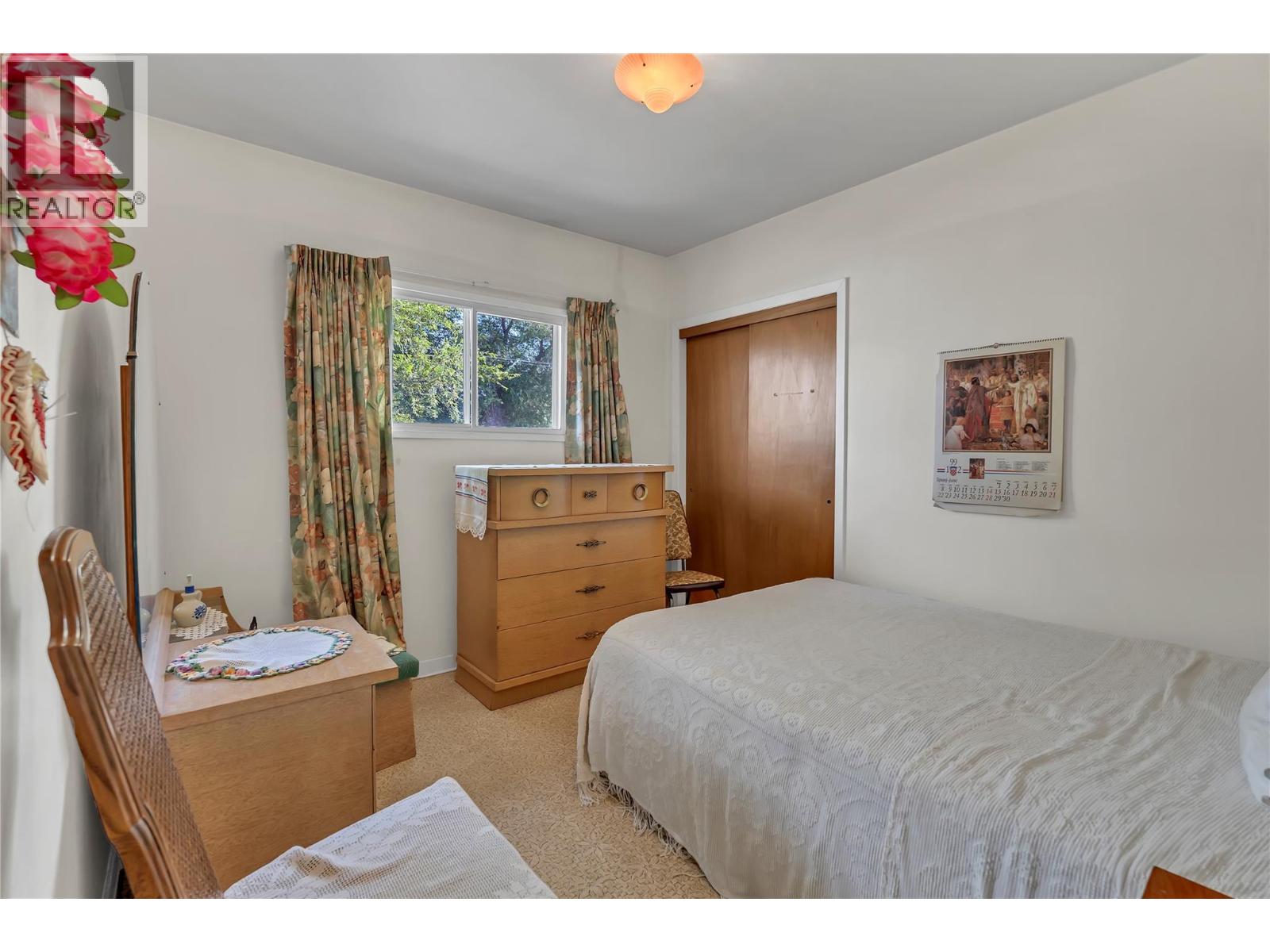 1049 Government Street Property Photo 9