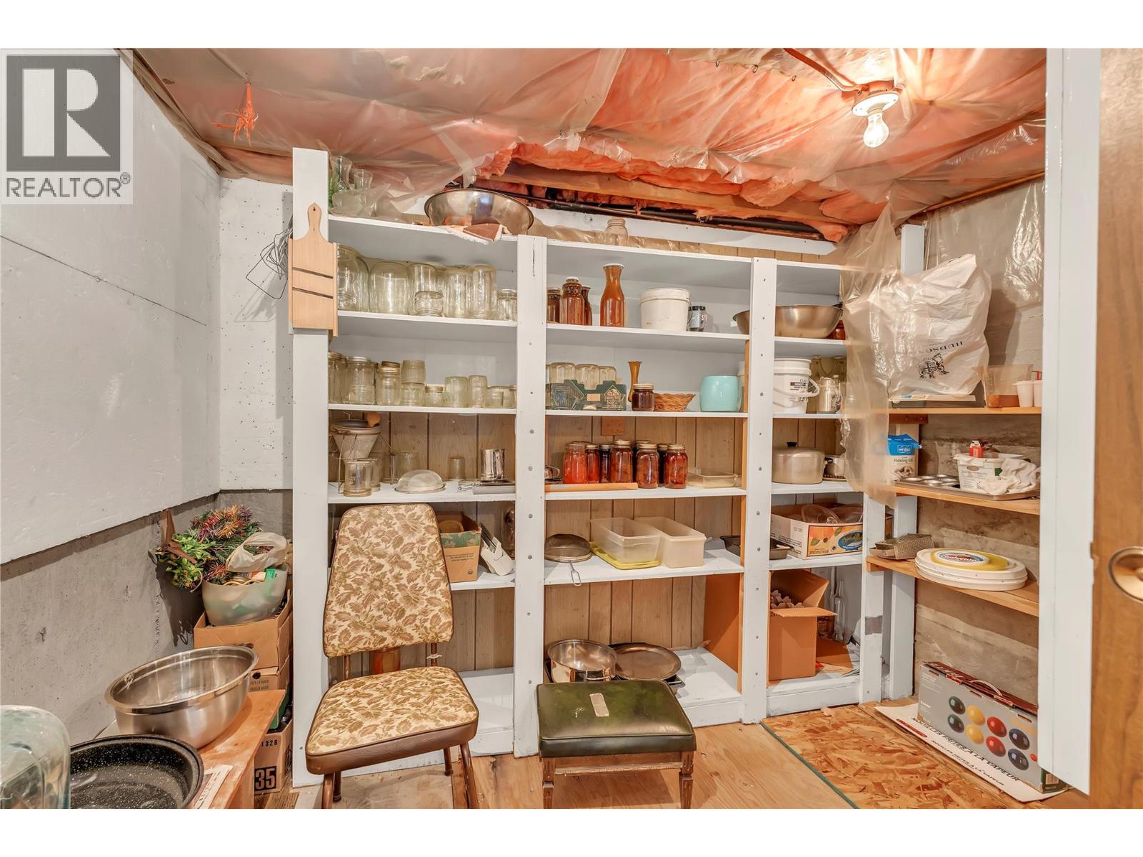 1049 Government Street Property Photo 16