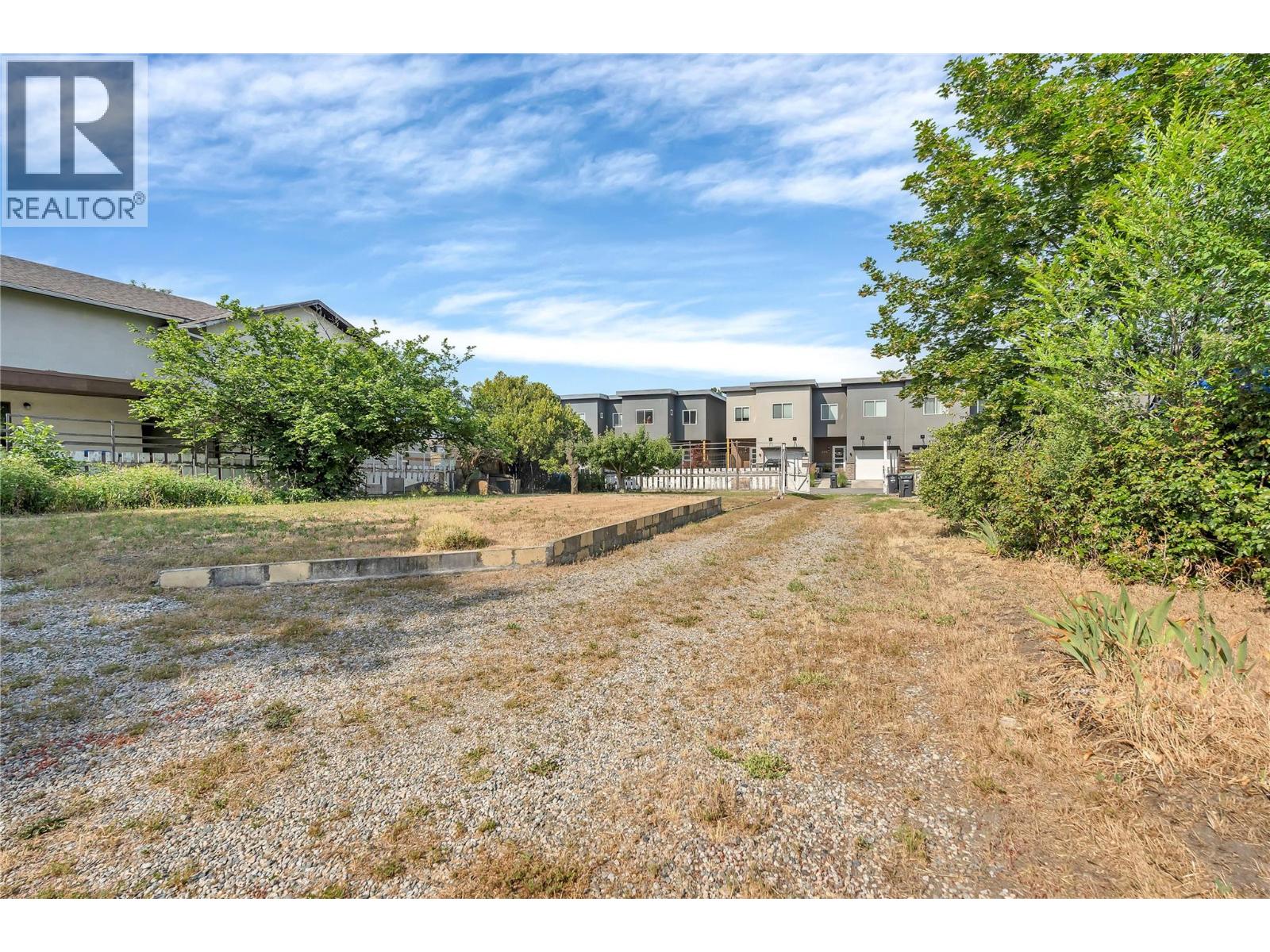 1049 Government Street Property Photo 21