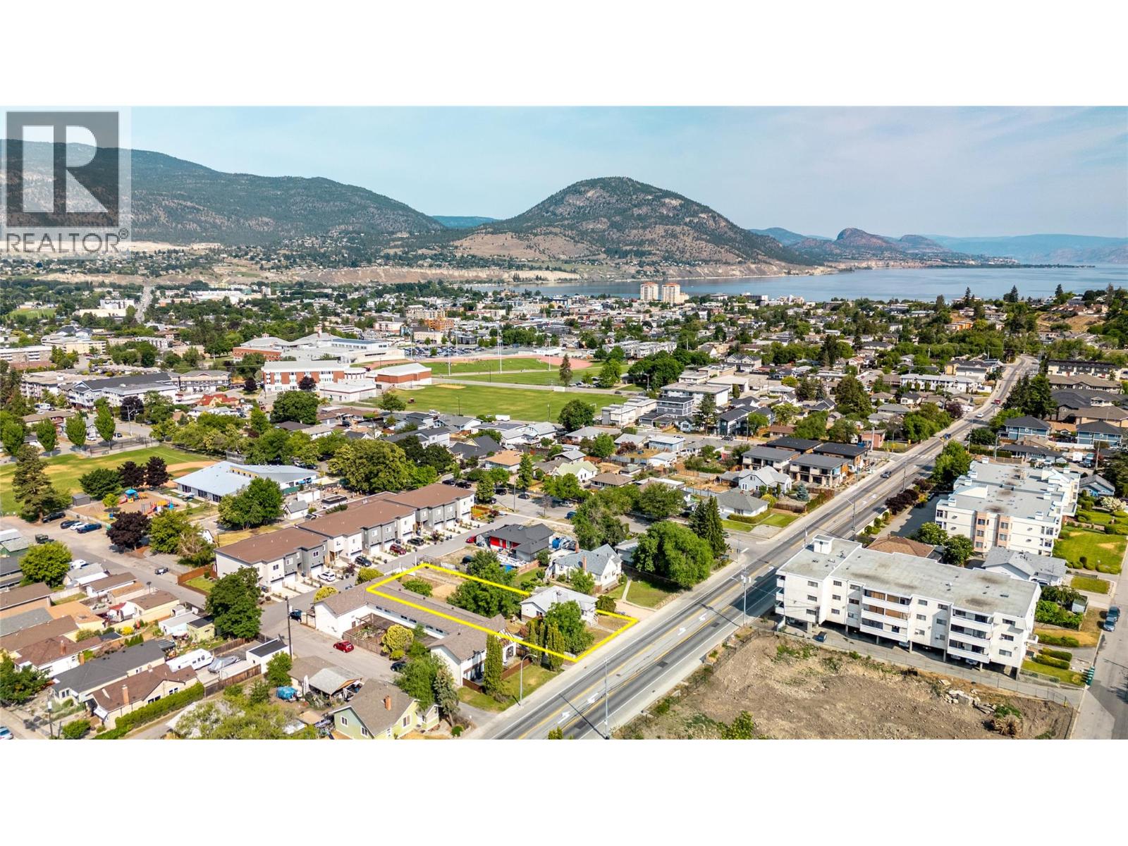 1049 Government Street Property Photo 28