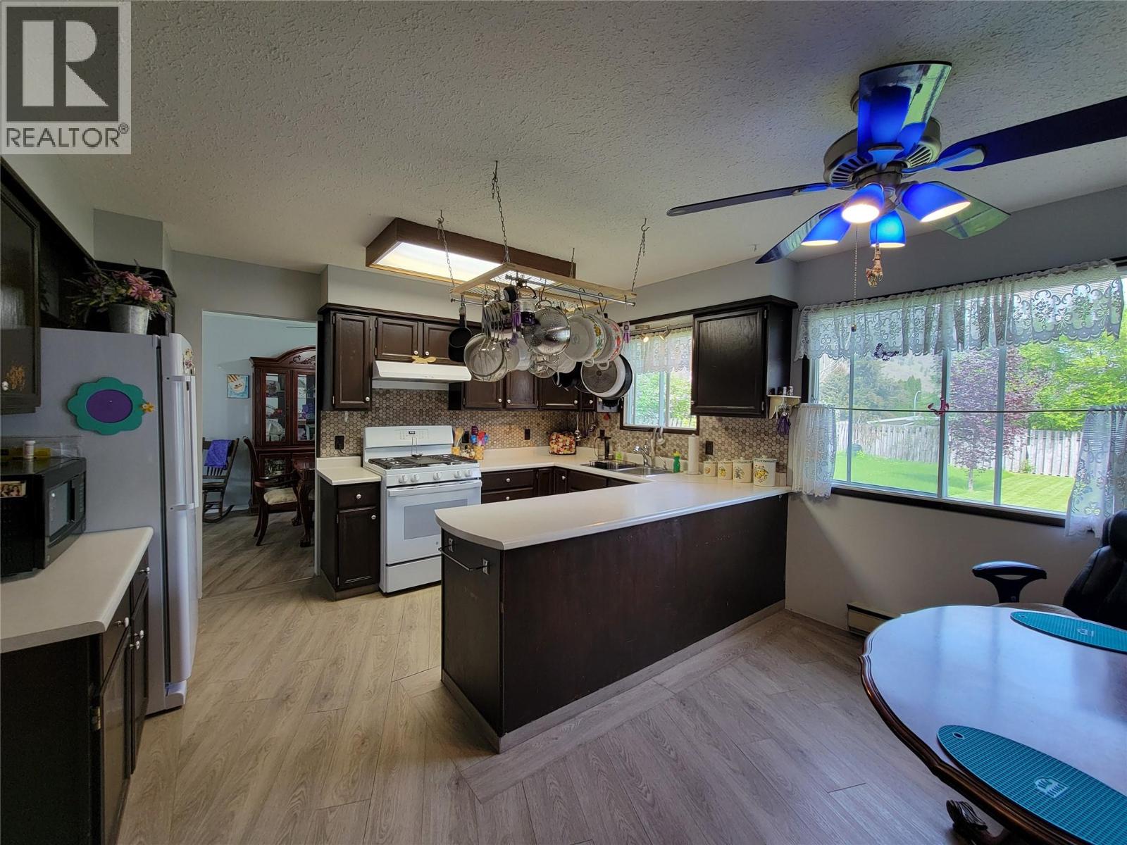 430 2nd Avenue Property Photo 17