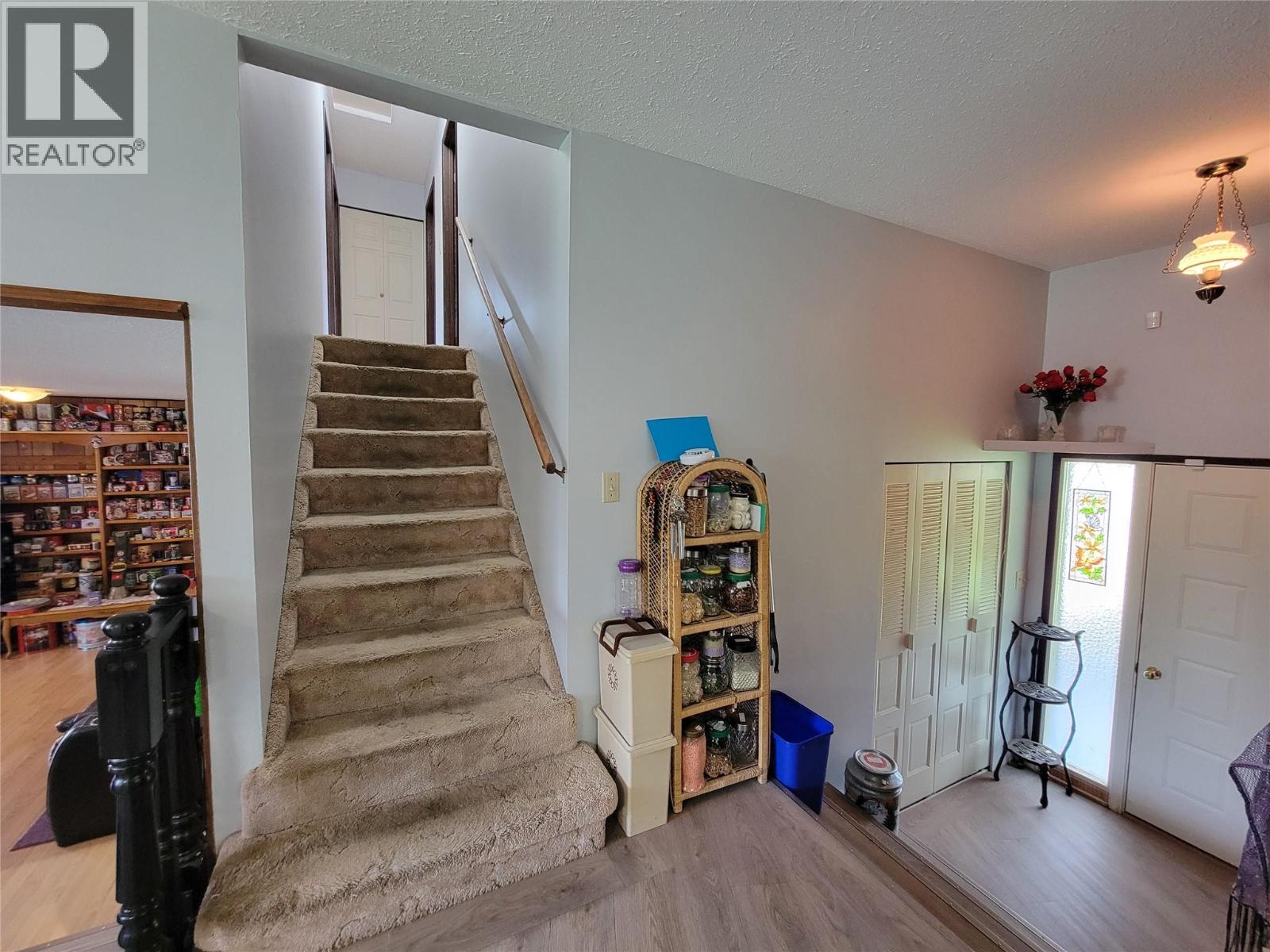 430 2nd Avenue Property Photo 29