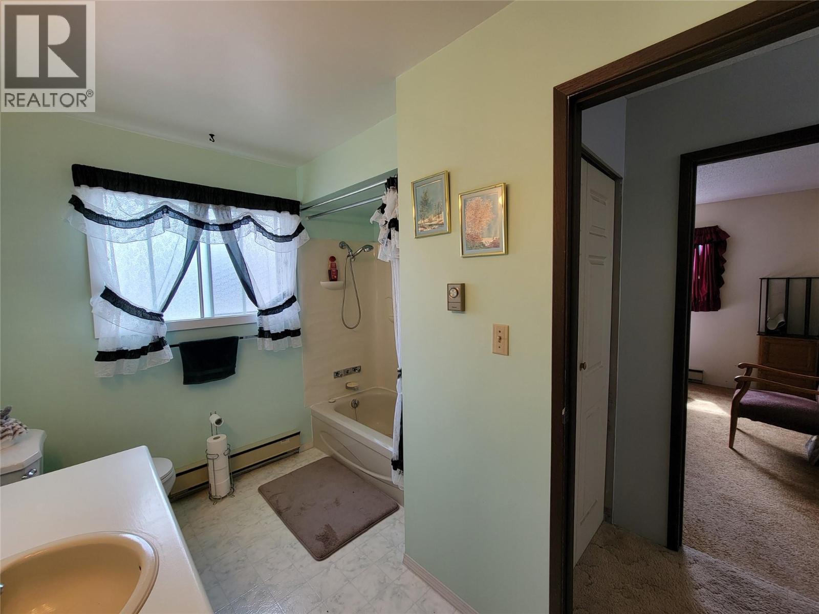 430 2nd Avenue Property Photo 40
