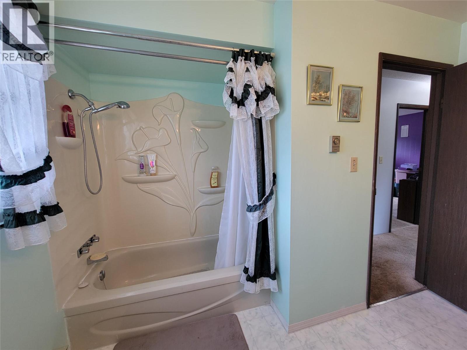 430 2nd Avenue Property Photo 41