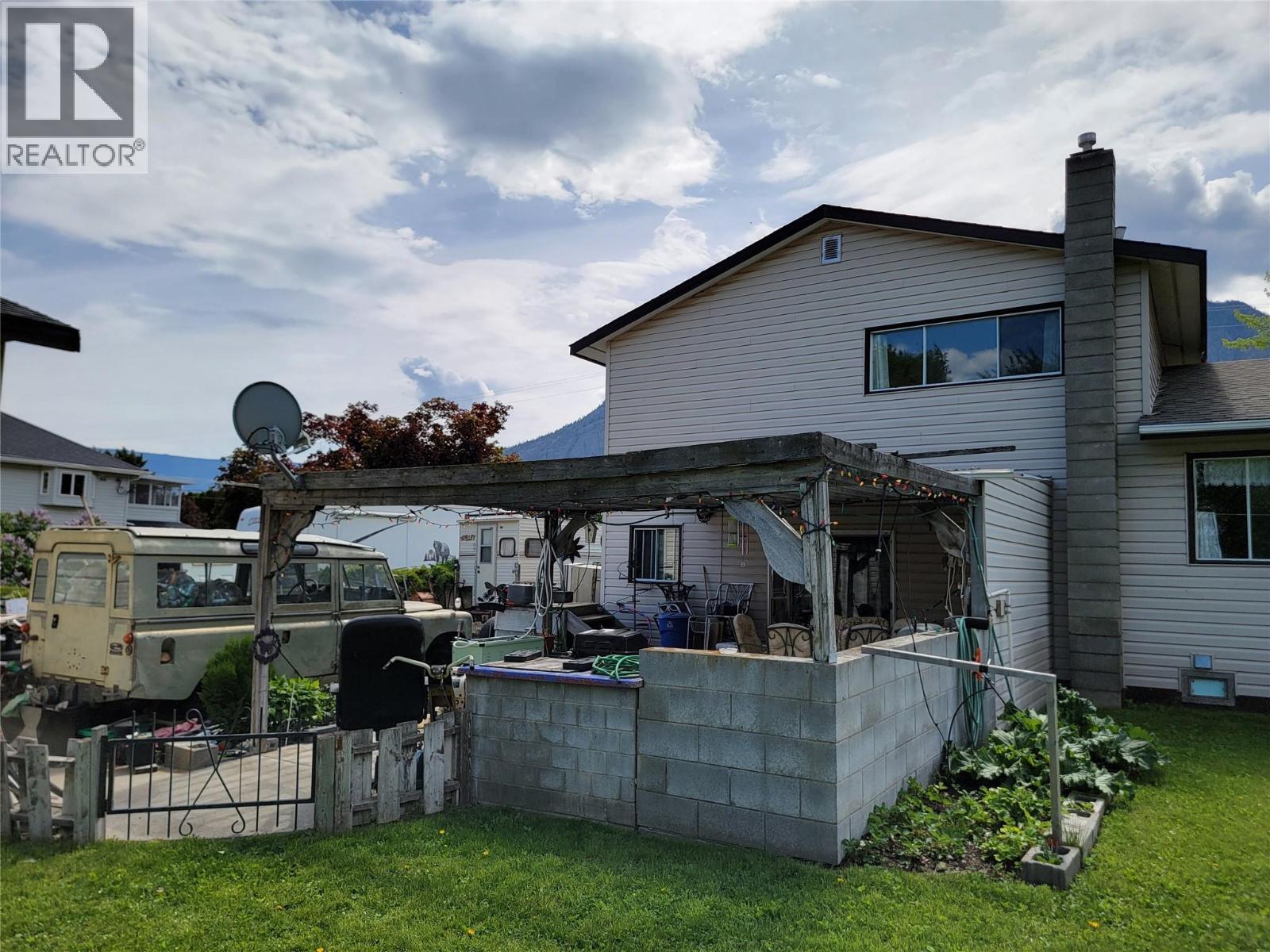 430 2nd Avenue Property Photo 48