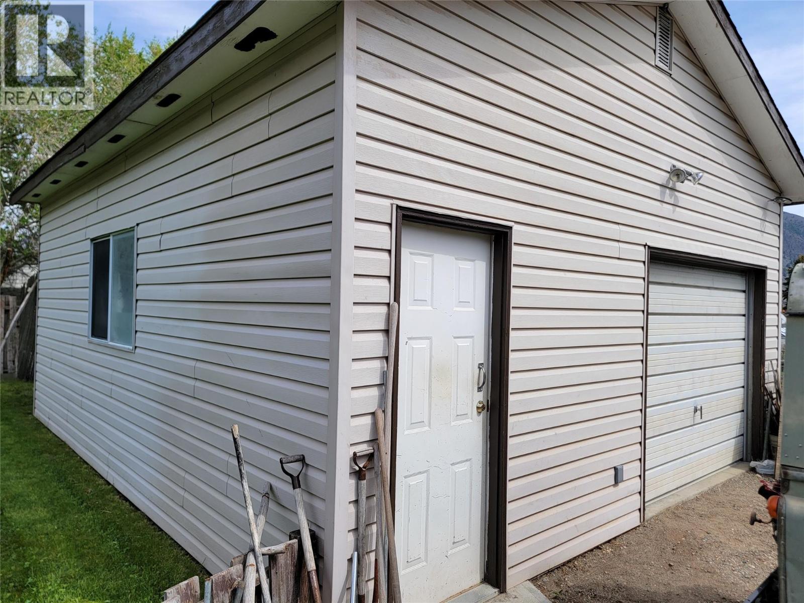 430 2nd Avenue Property Photo 49