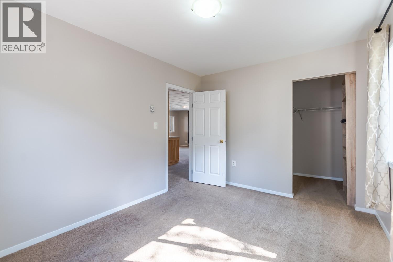 57 12th Avenue Property Photo 7