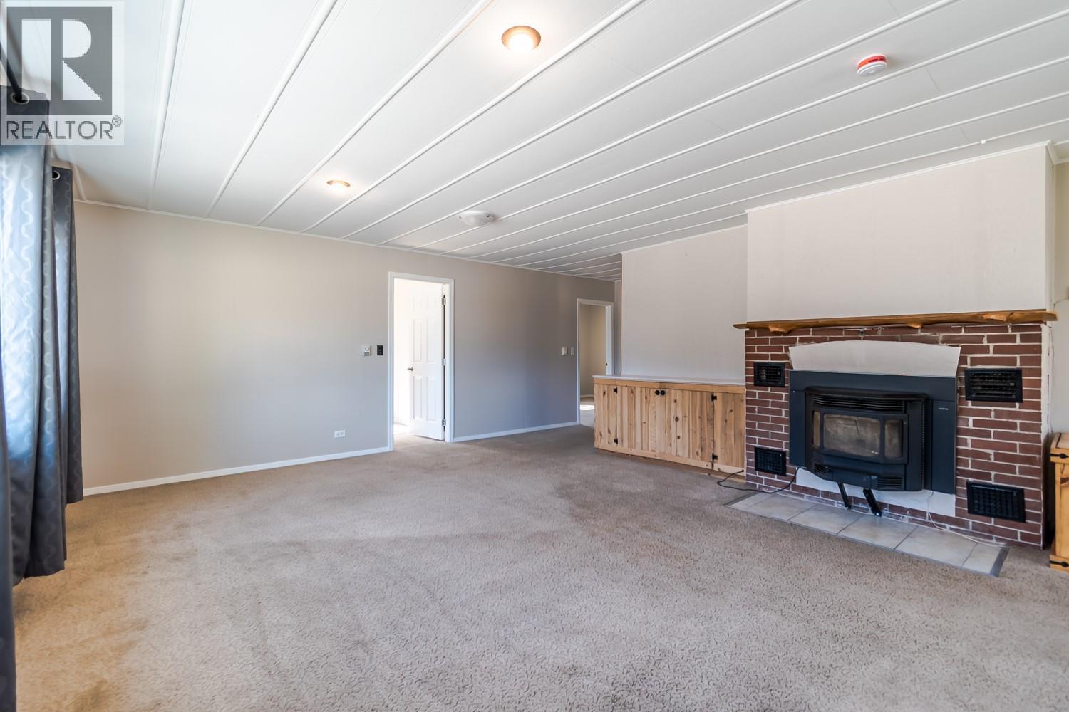 57 12th Avenue Property Photo 27