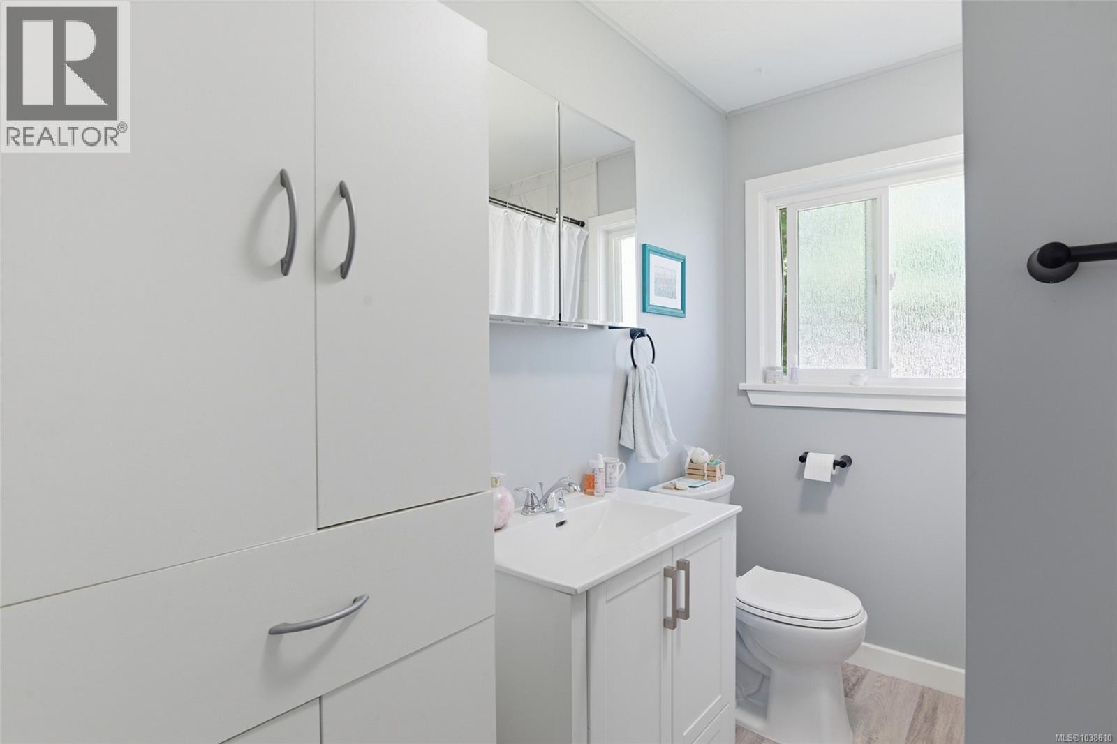 5148 Mary St Property Photo 8