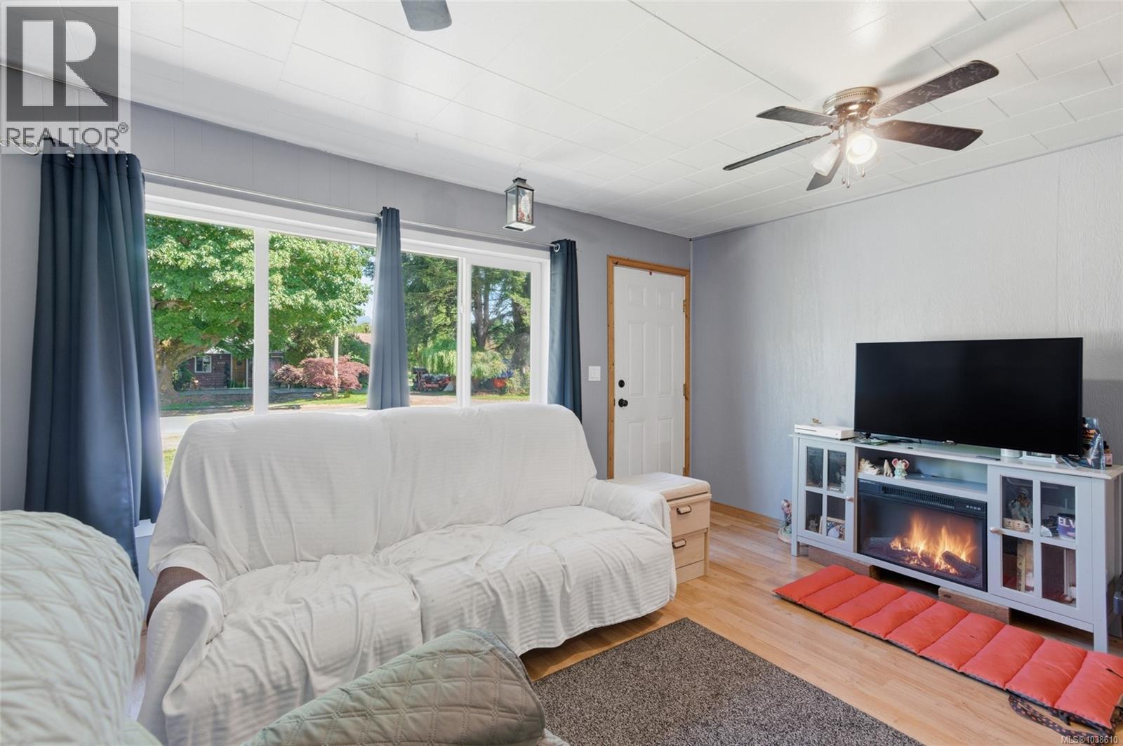 5148 Mary St Property Photo 16