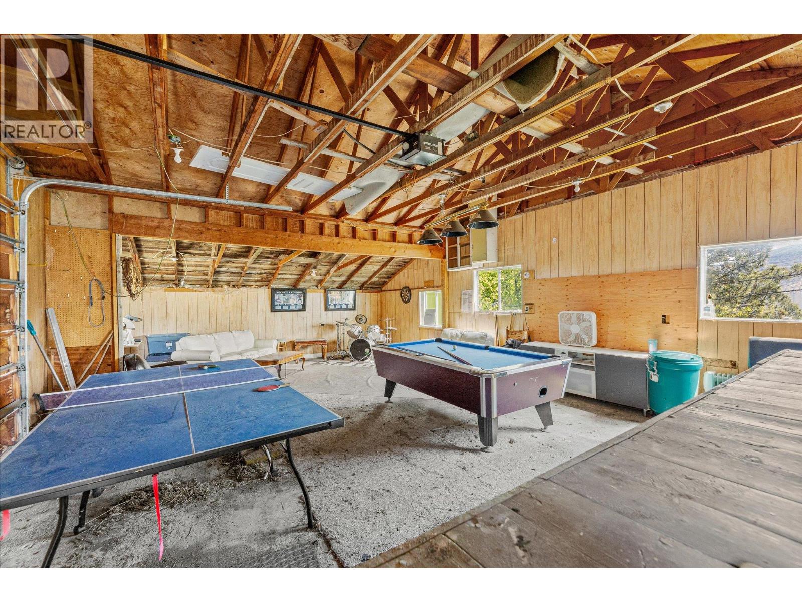 6488 Renfrew Road Property Photo 22