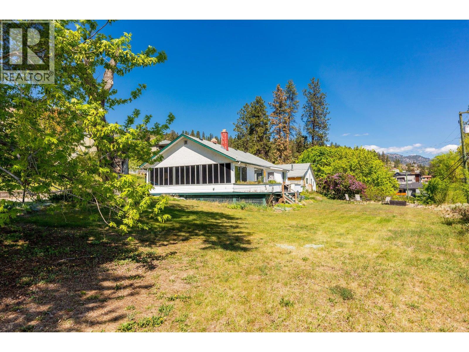 6488 Renfrew Road Property Photo 26