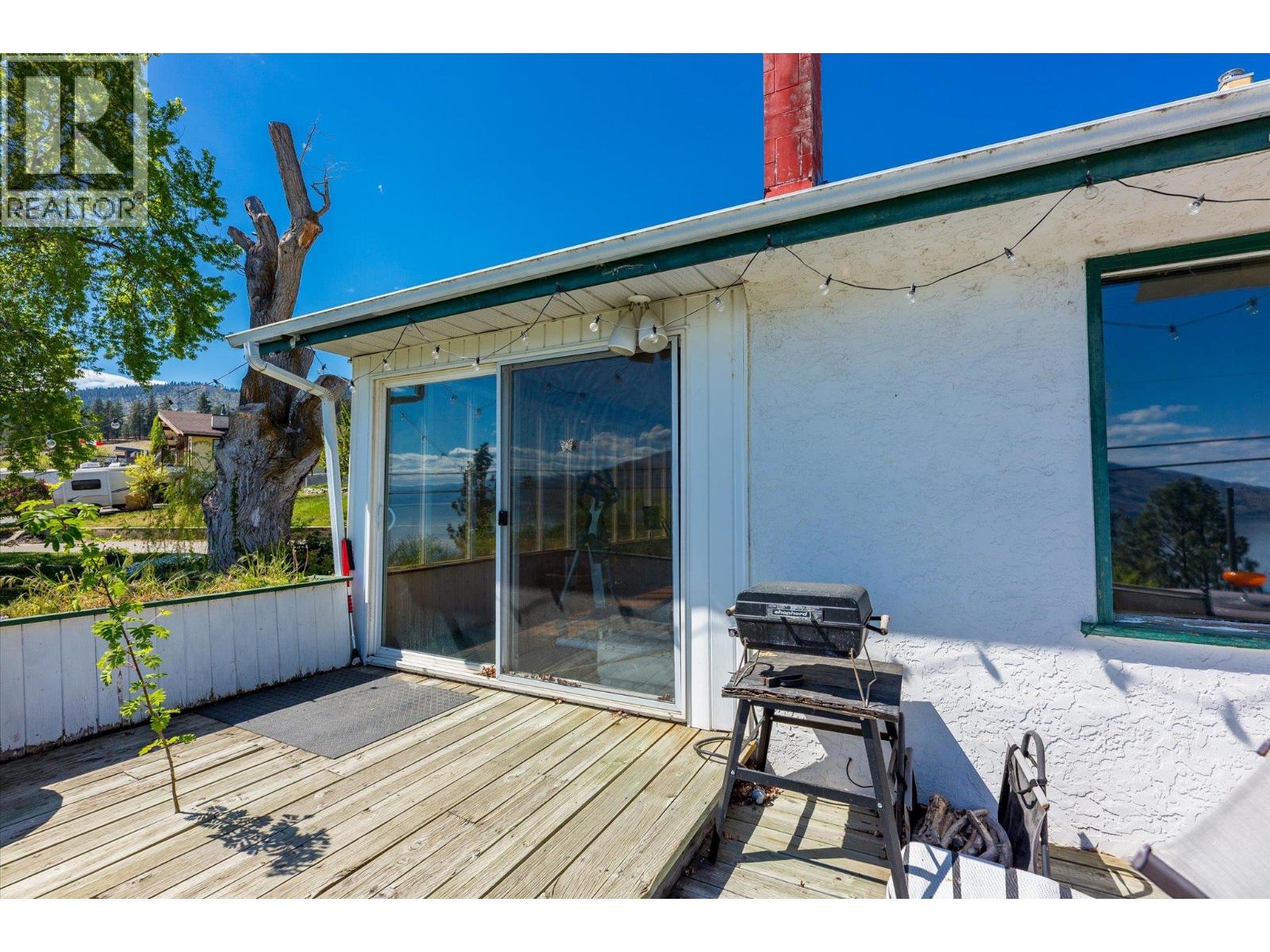 6488 Renfrew Road Property Photo 28