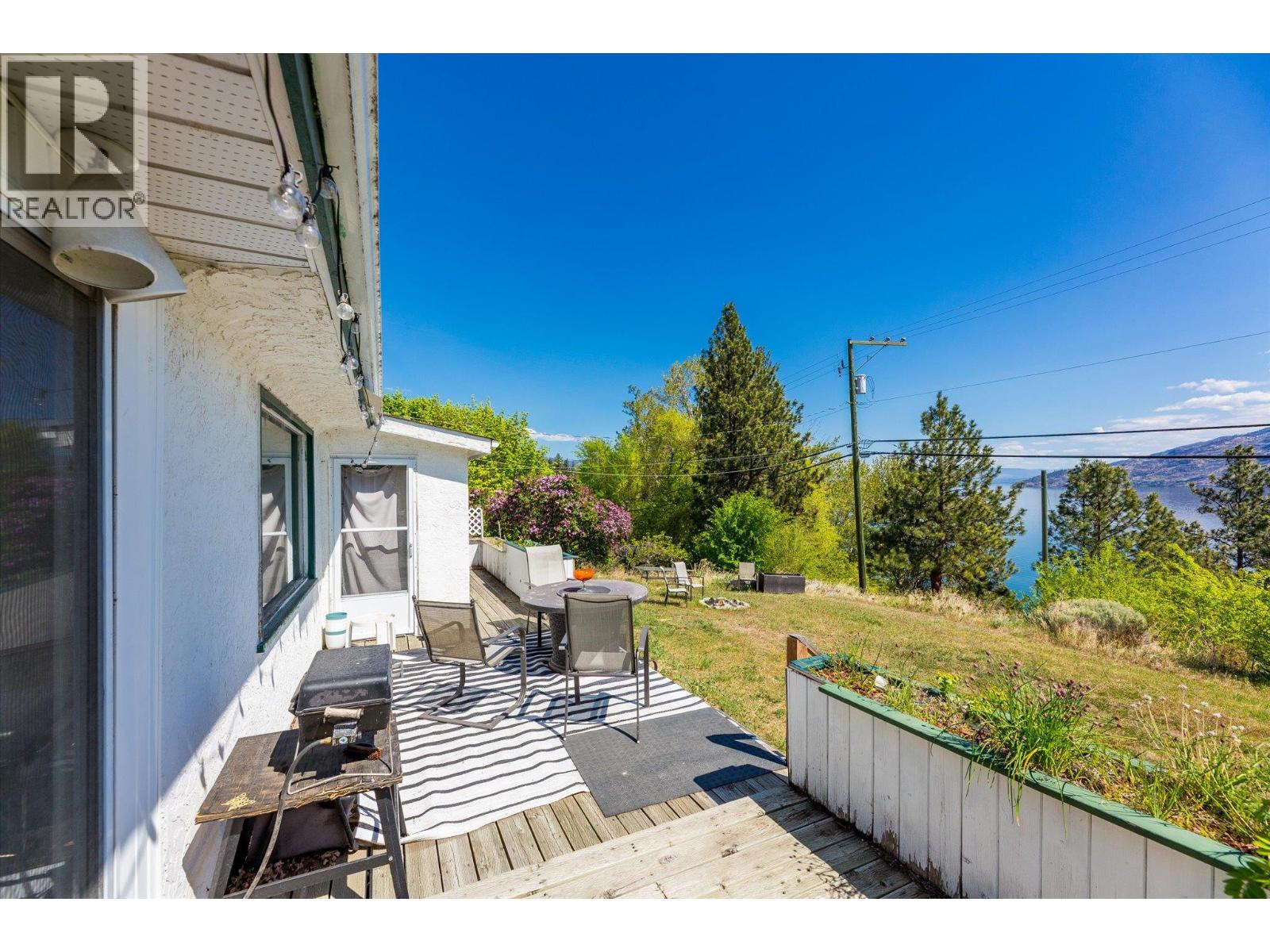 6488 Renfrew Road Property Photo 29