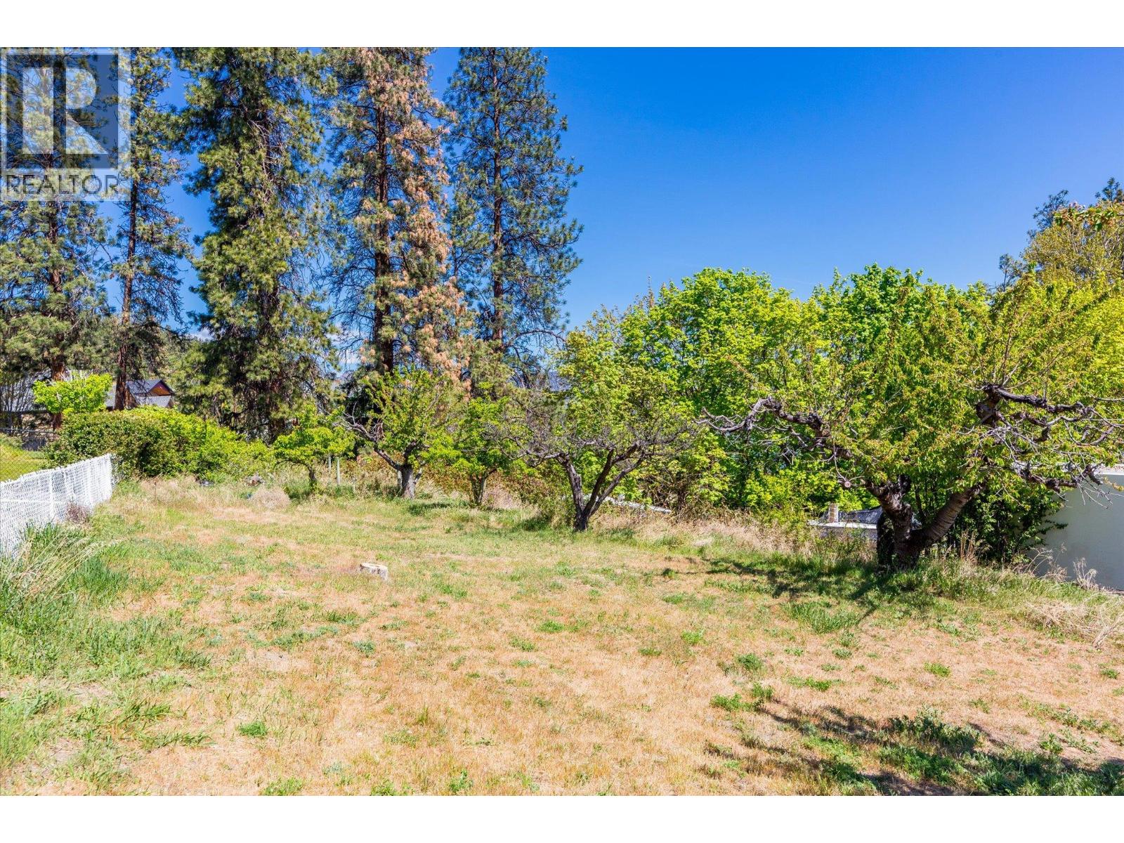 6488 Renfrew Road Property Photo 32
