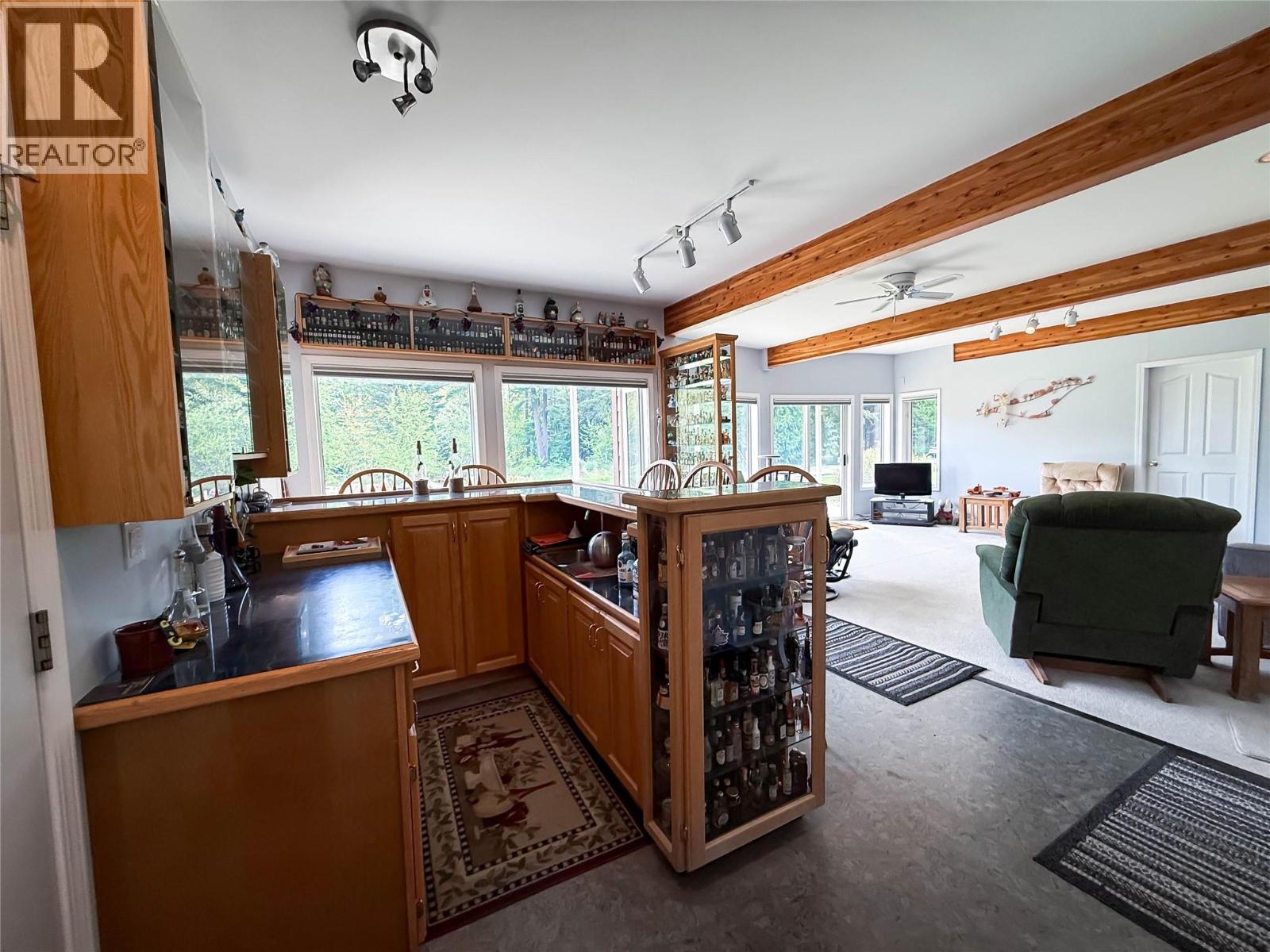 309 Kootenay Street Property Photo 10