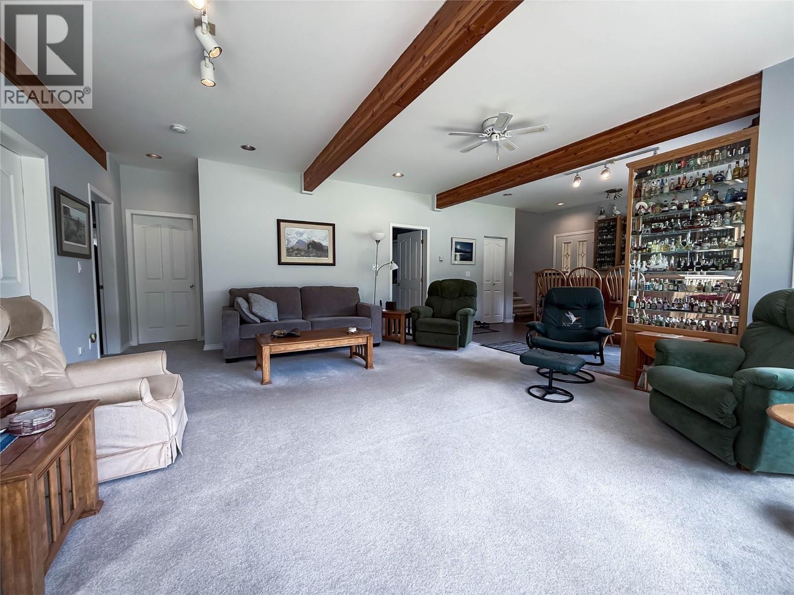 309 Kootenay Street Property Photo 13