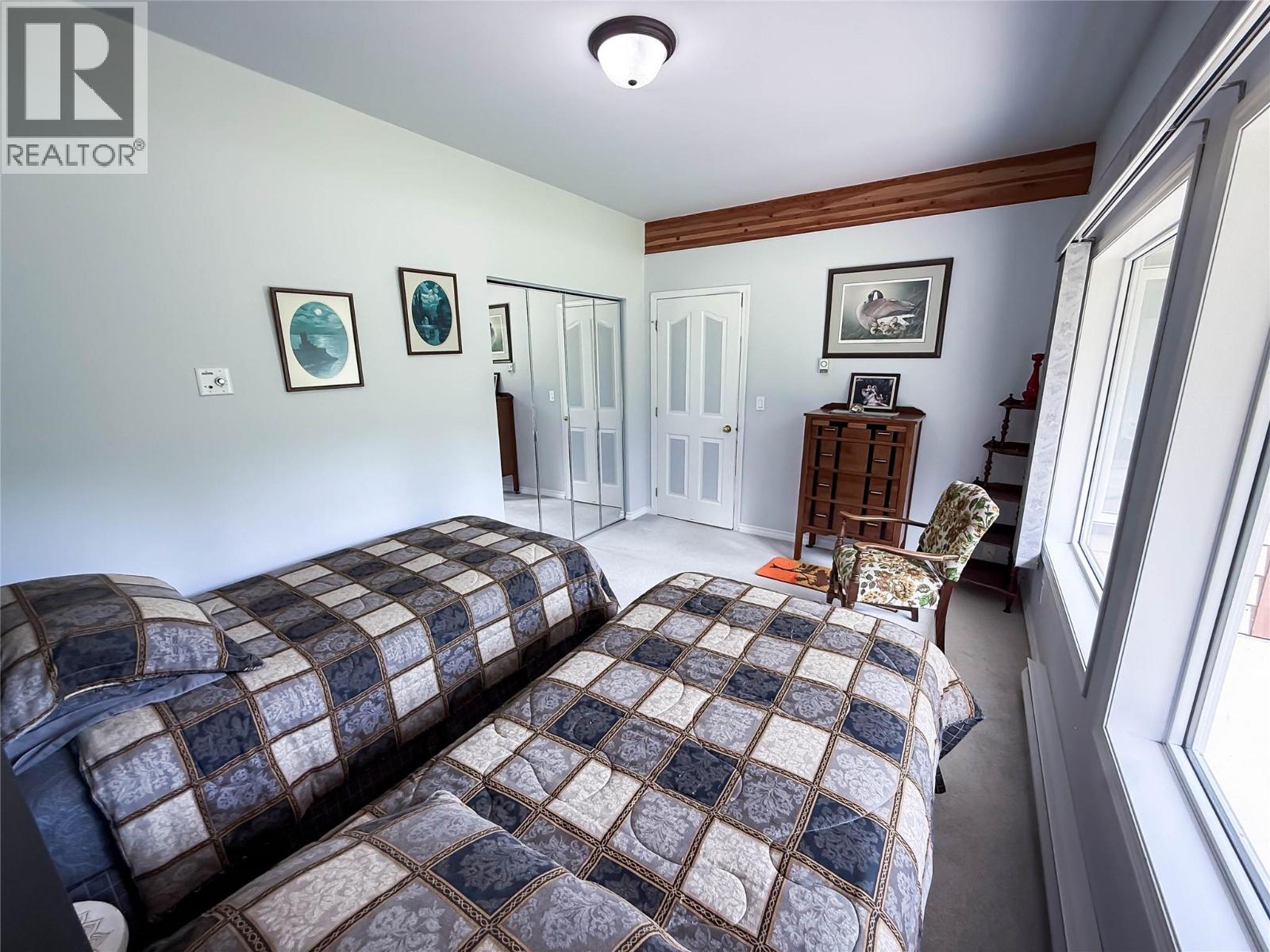 309 Kootenay Street Property Photo 15