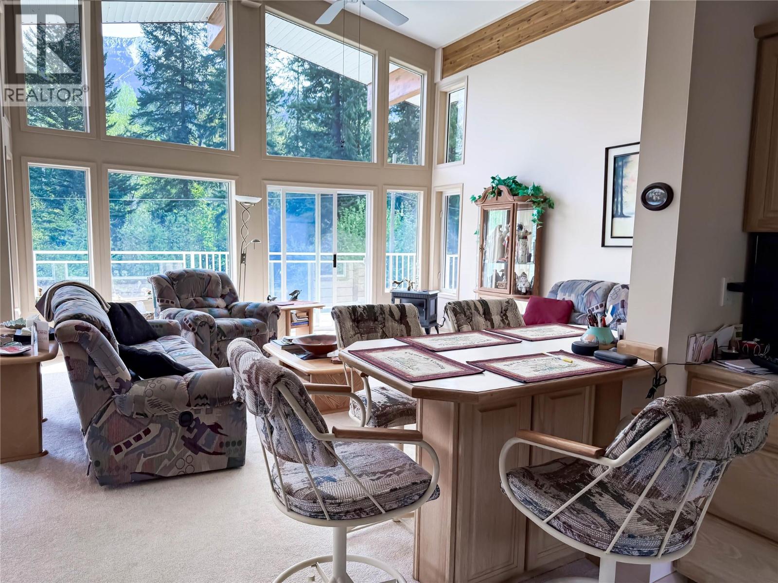 309 Kootenay Street Property Photo 26