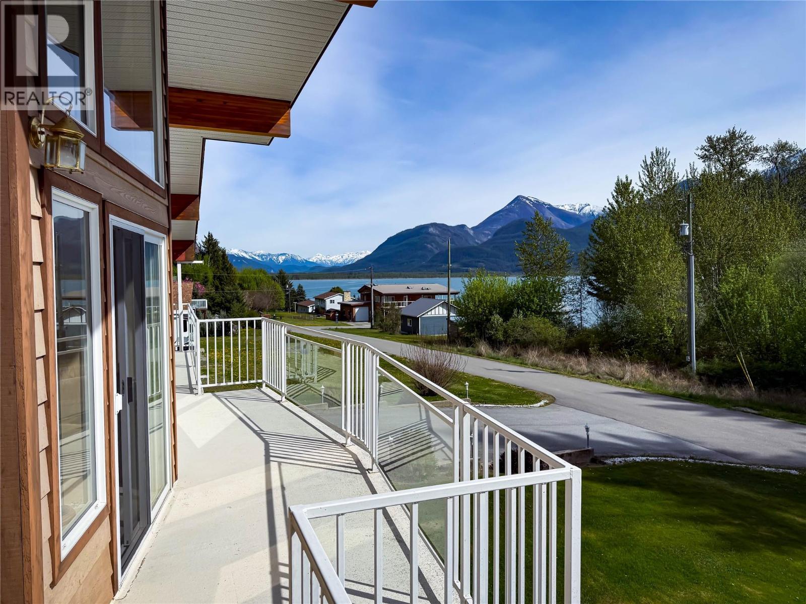 309 Kootenay Street Property Photo 32