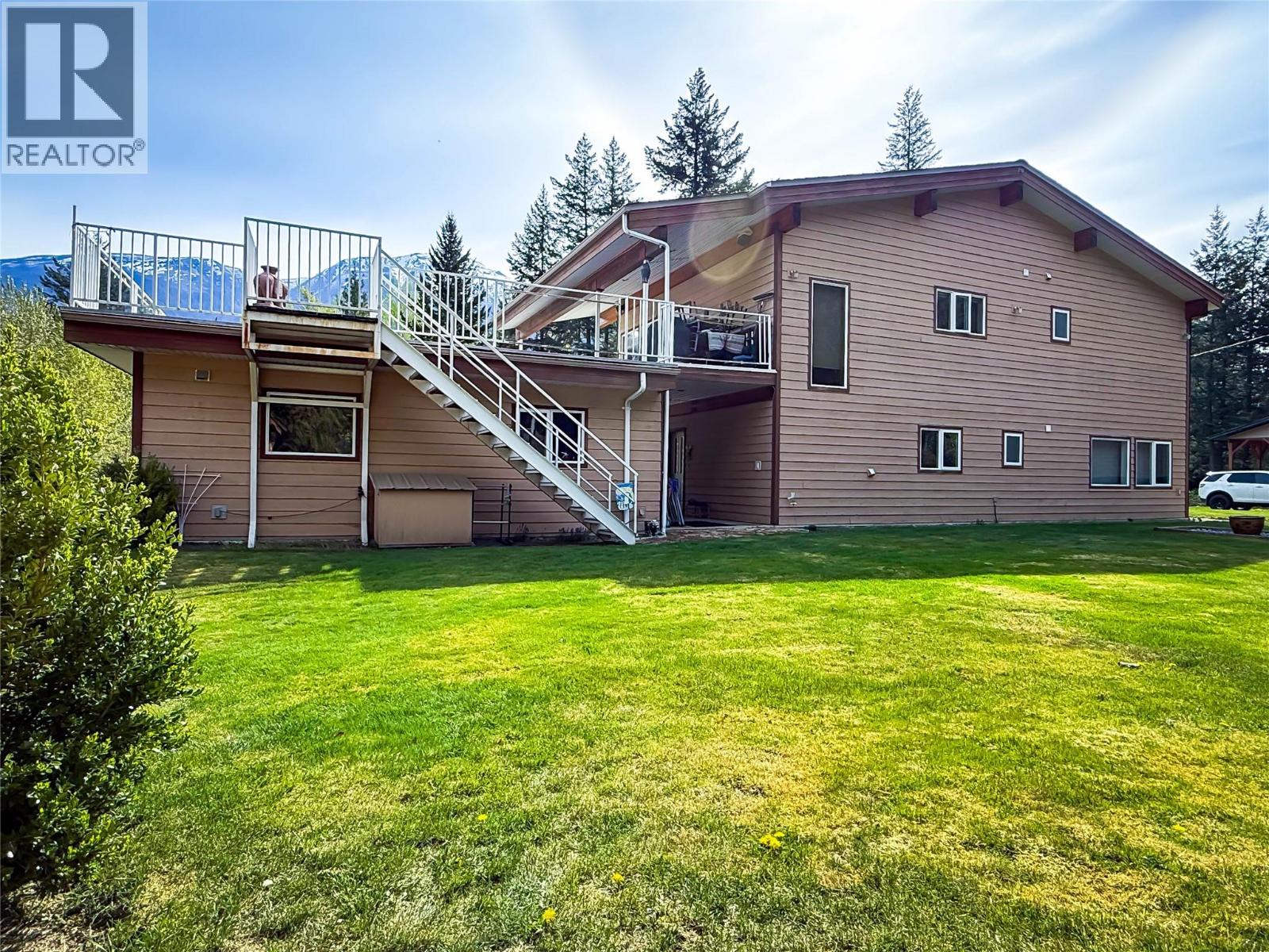 309 Kootenay Street Property Photo 50