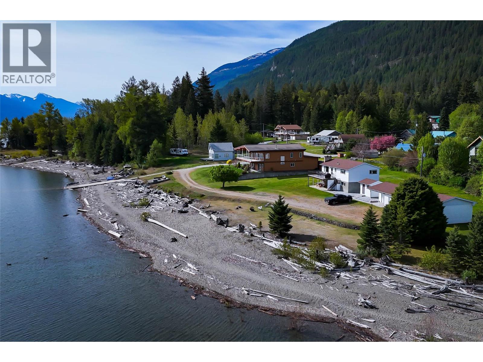309 Kootenay Street Property Photo 57