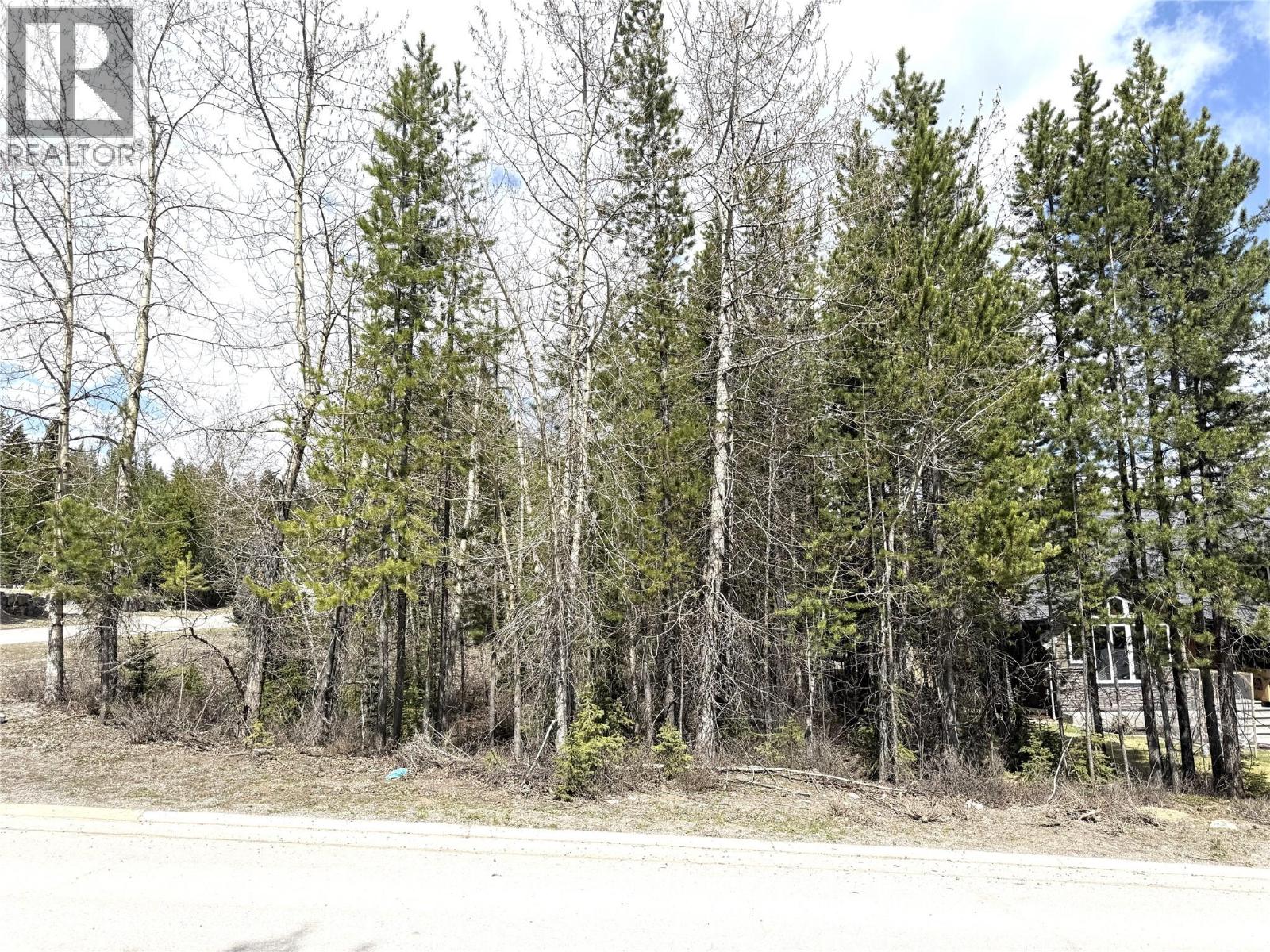 63 Darby Crescent Property Photo 3