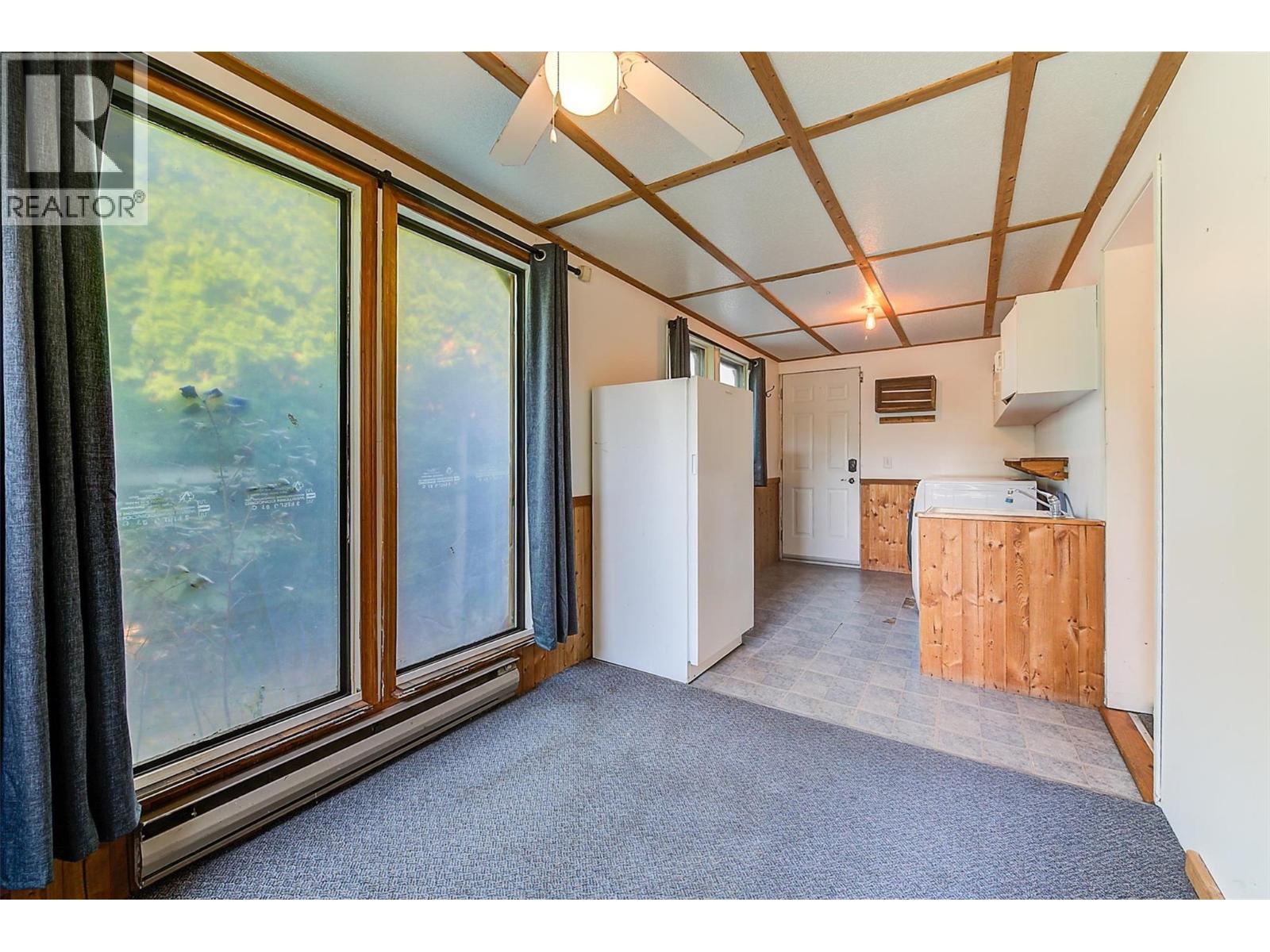 1060 Tataryn Road Property Photo 19