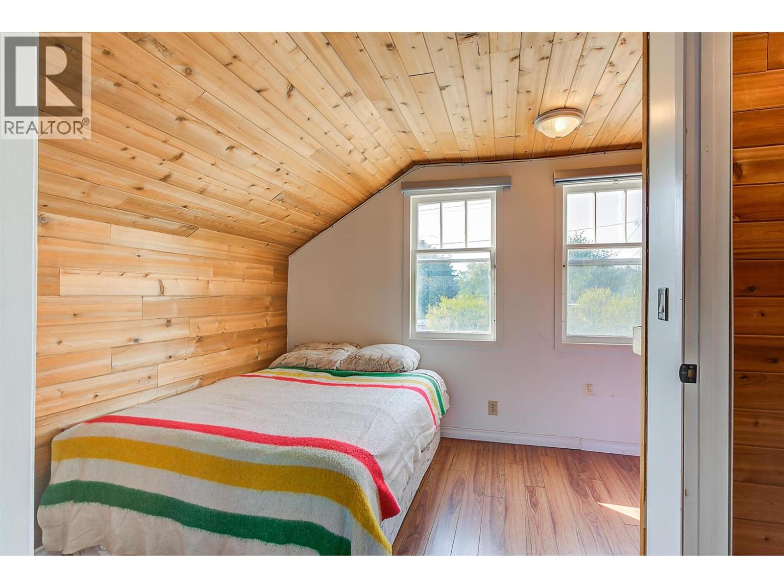 1060 Tataryn Road Property Photo 26