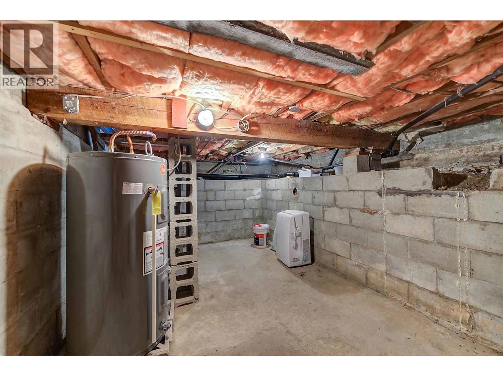 1060 Tataryn Road Property Photo 31