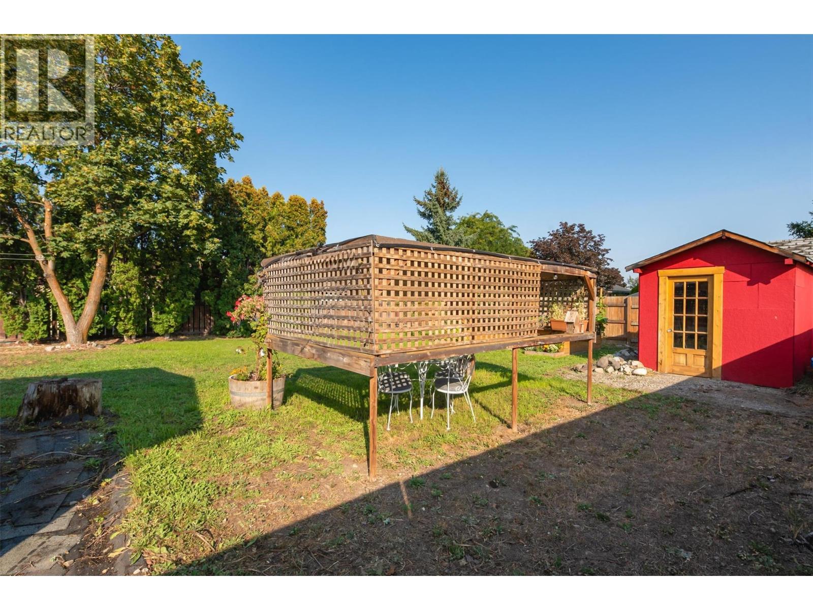 1060 Tataryn Road Property Photo 38