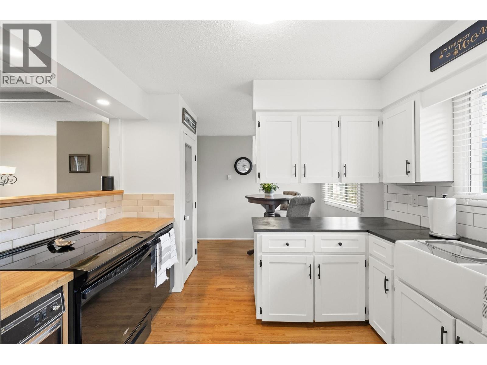 617 3rd Avenue Property Photo 13