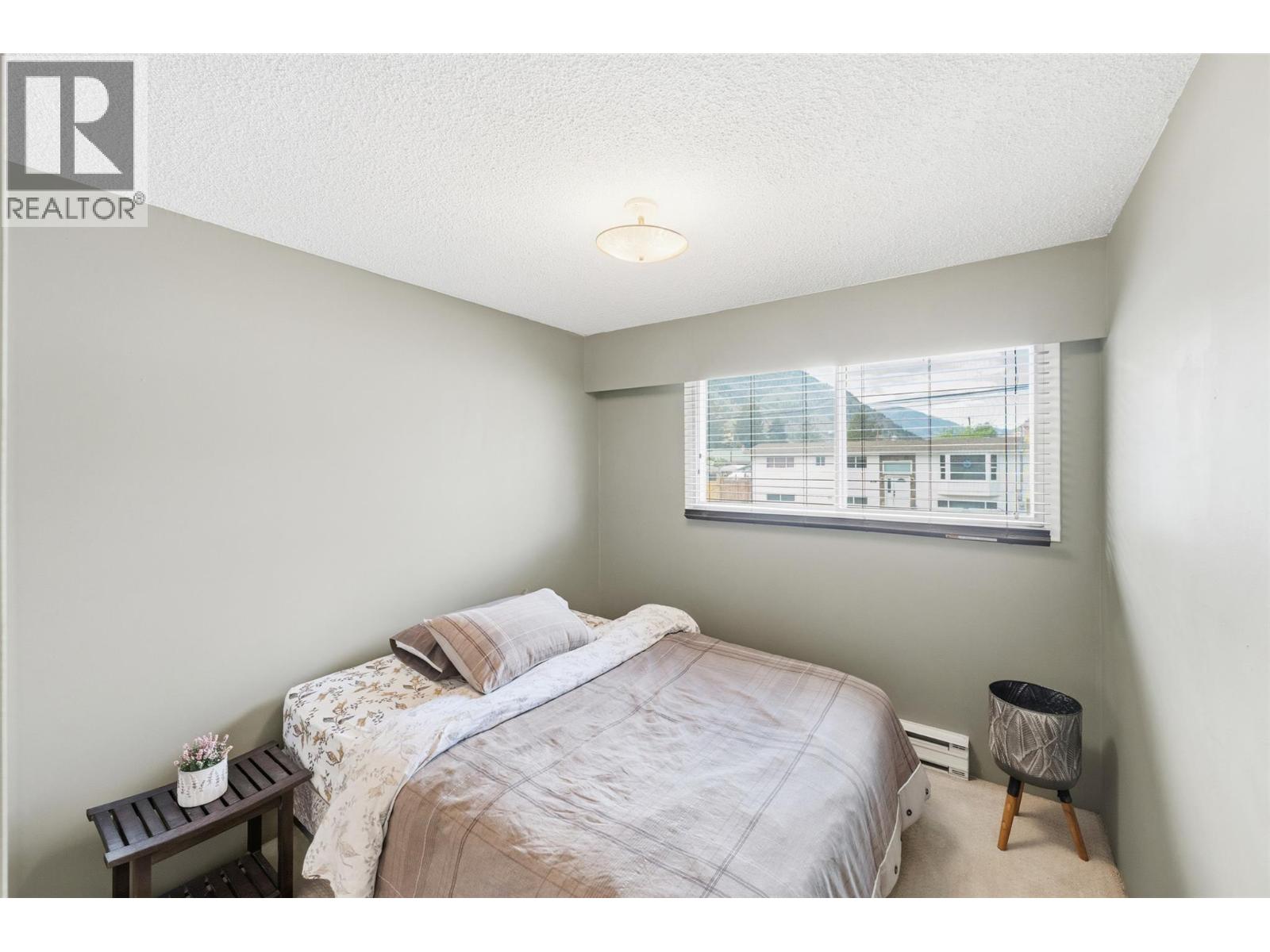 617 3rd Avenue Property Photo 22